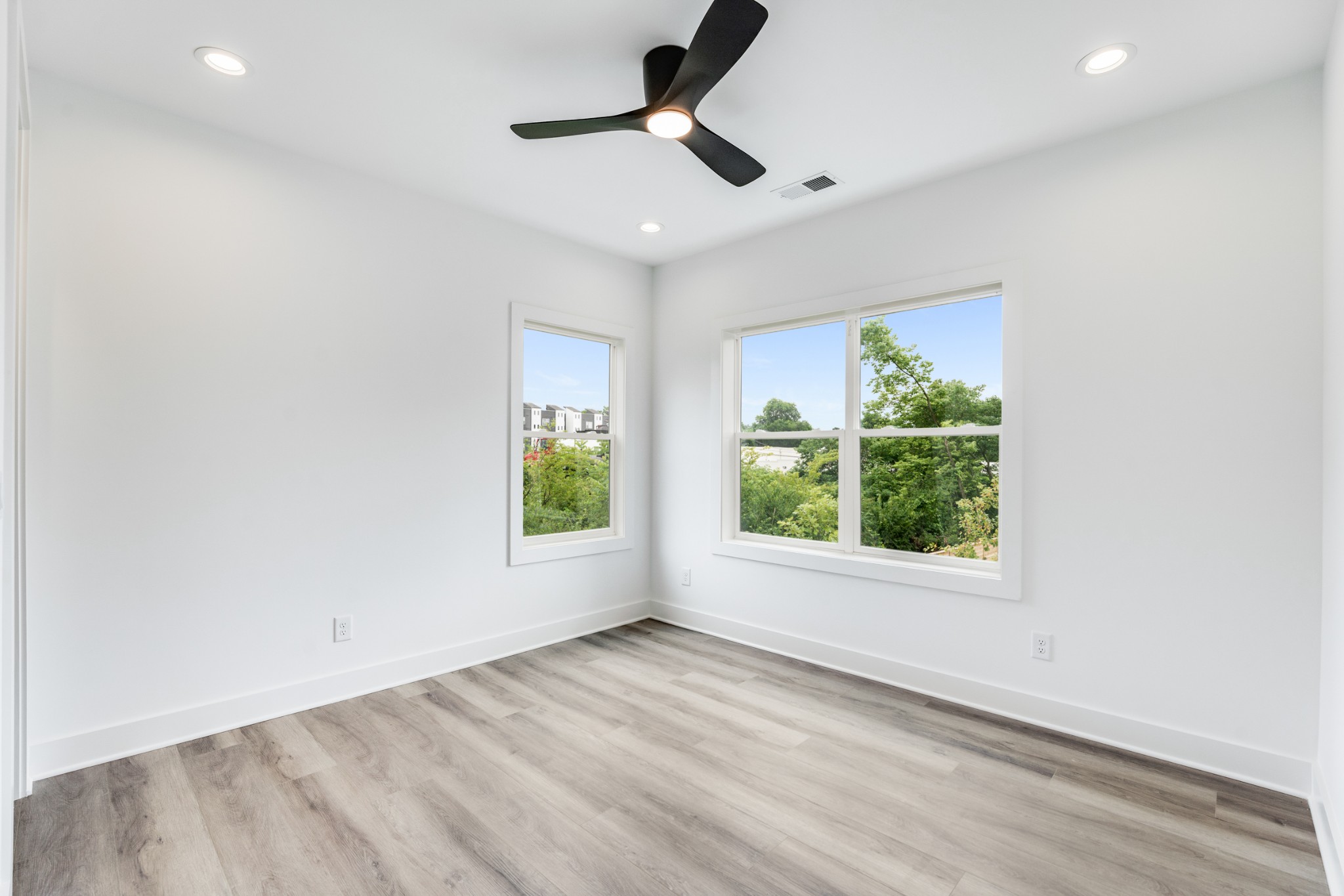 805 Cherokee Ave Unit: 2