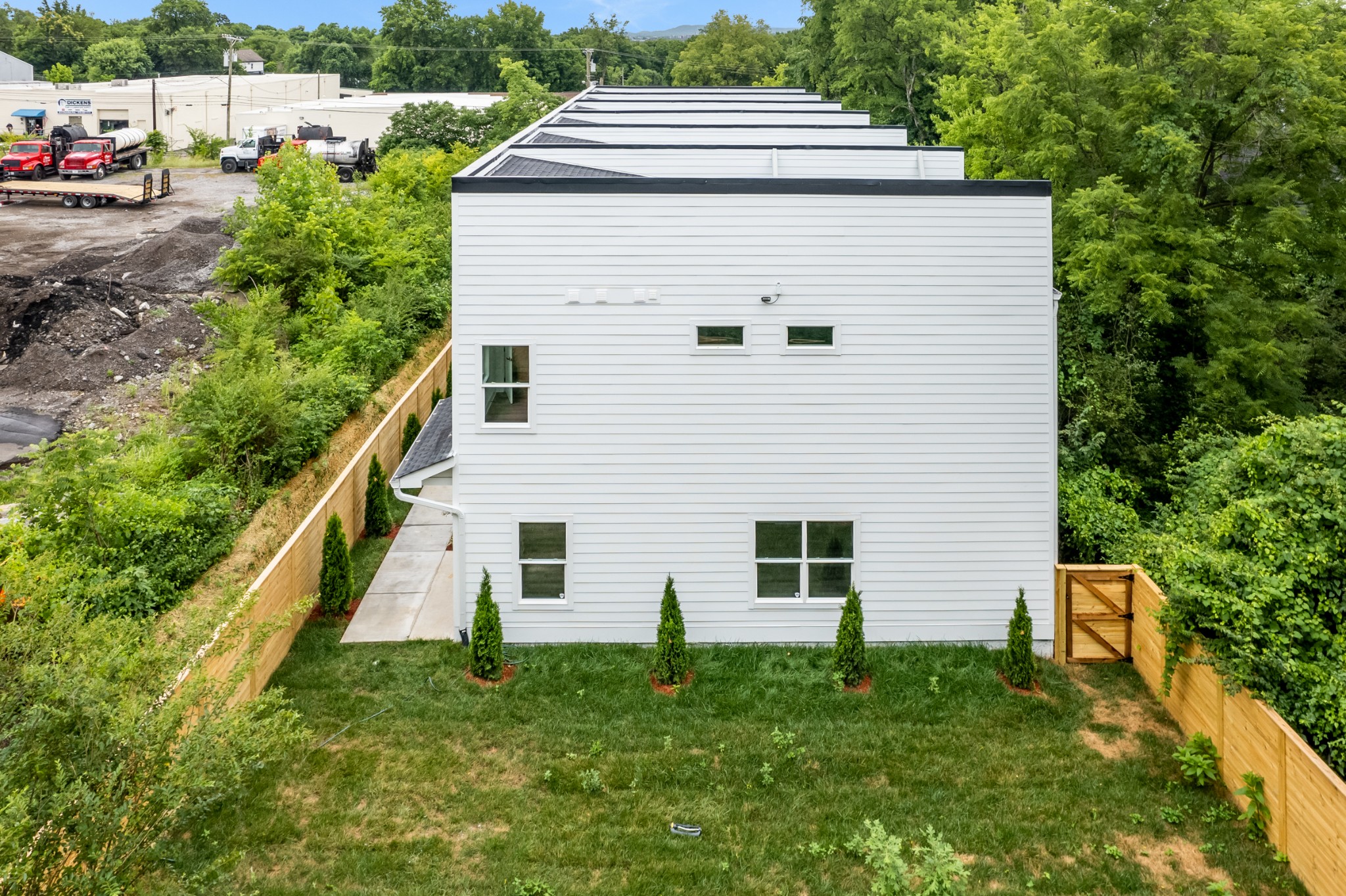 805 Cherokee Ave Unit: 2