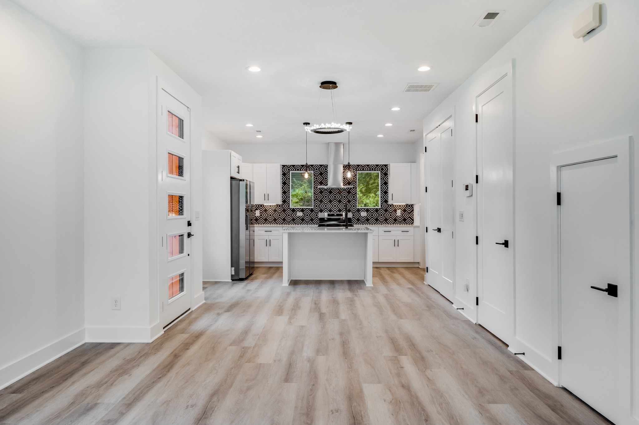 805 Cherokee Ave Unit: 2