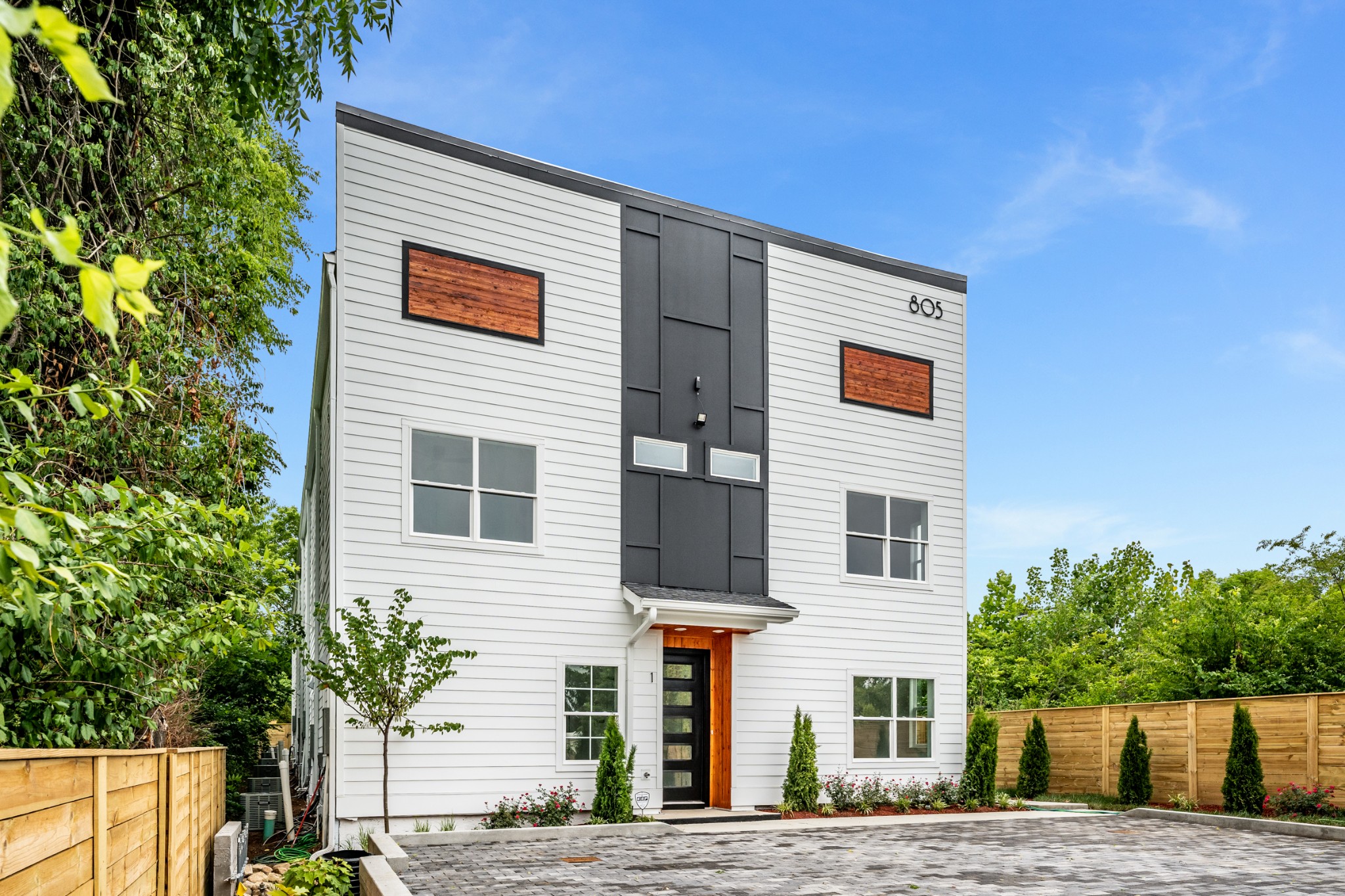 805 Cherokee Ave Unit: 2