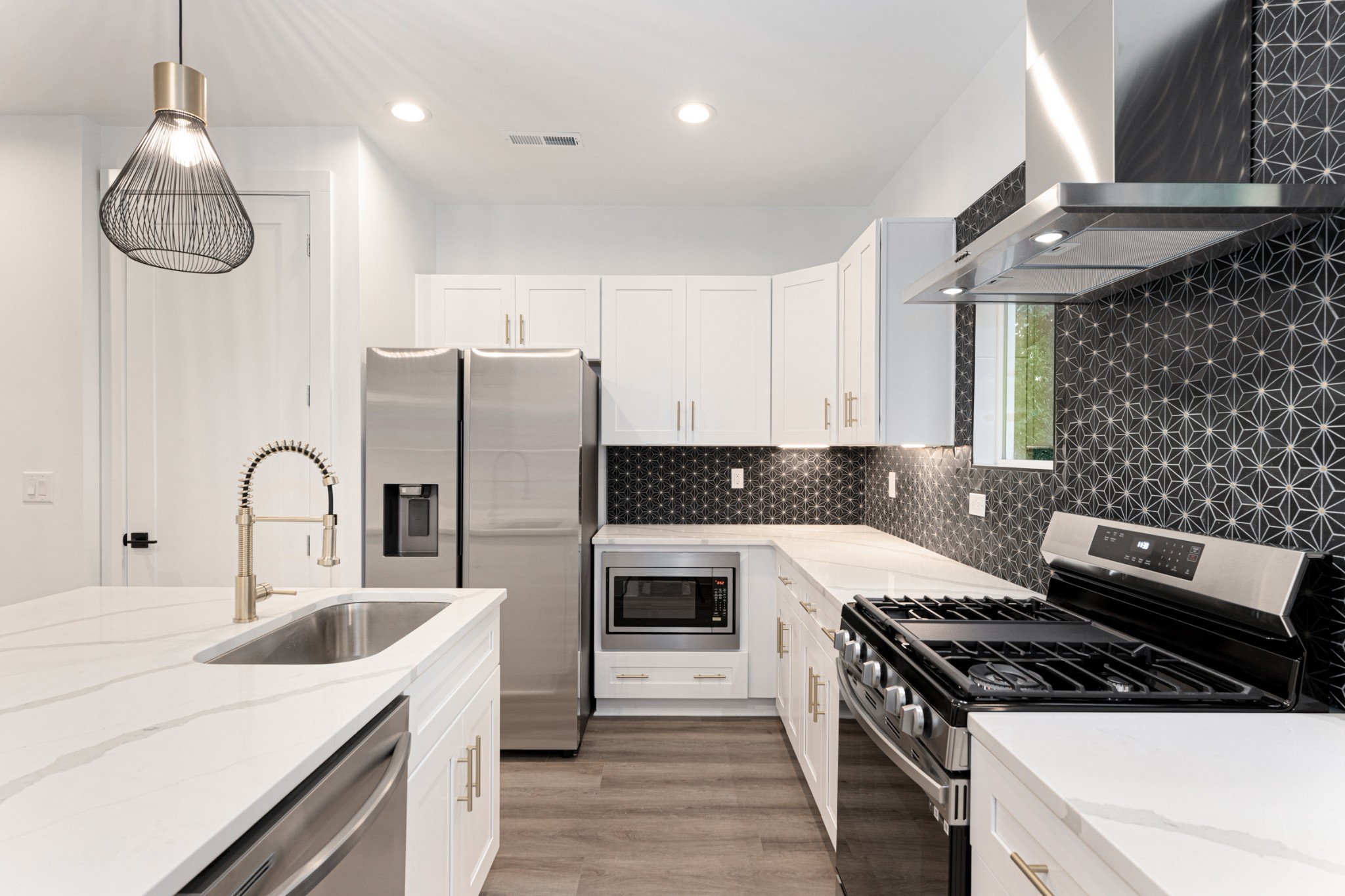 805 Cherokee Ave Unit: 6