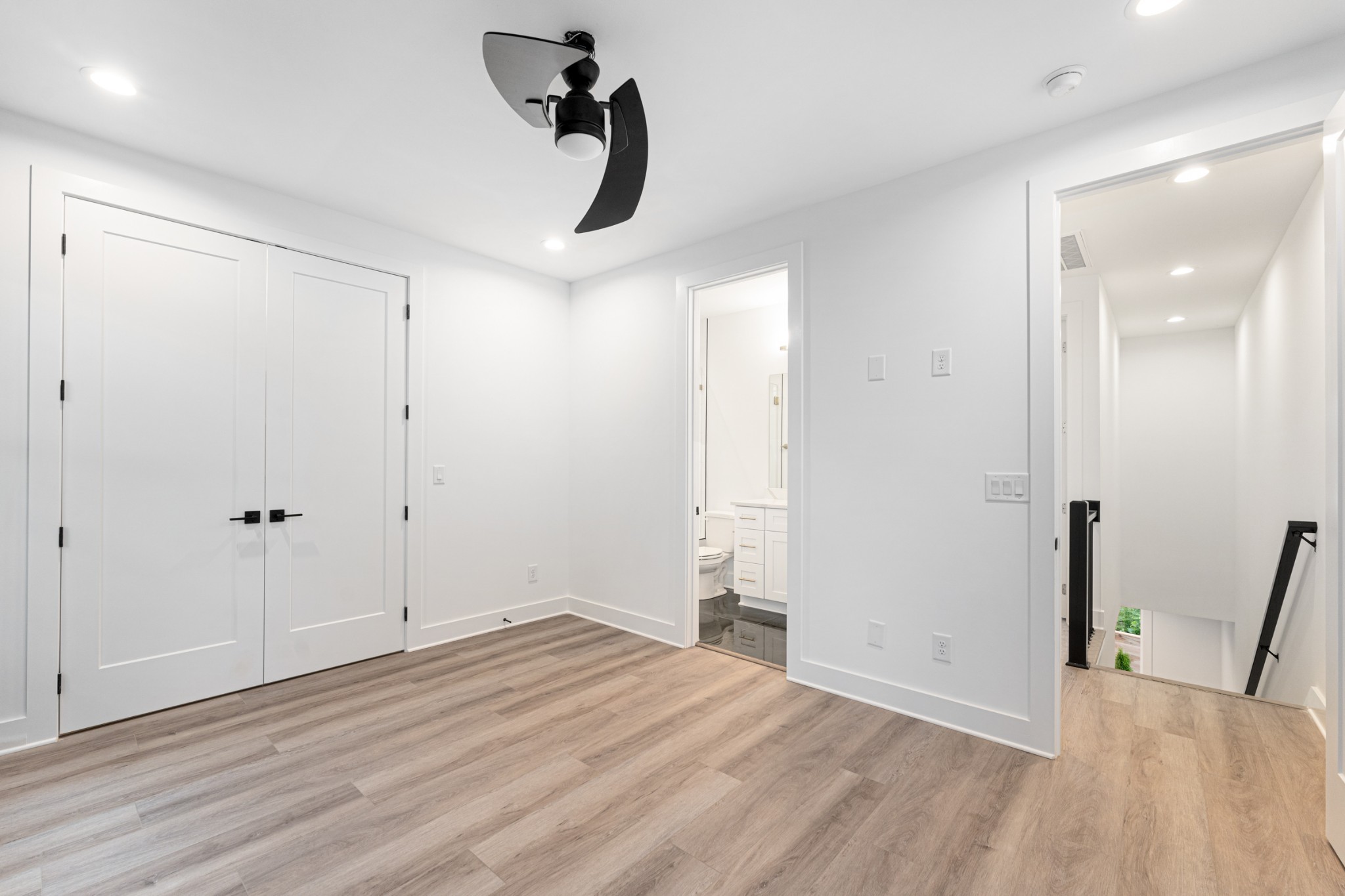 805 Cherokee Ave Unit: 6