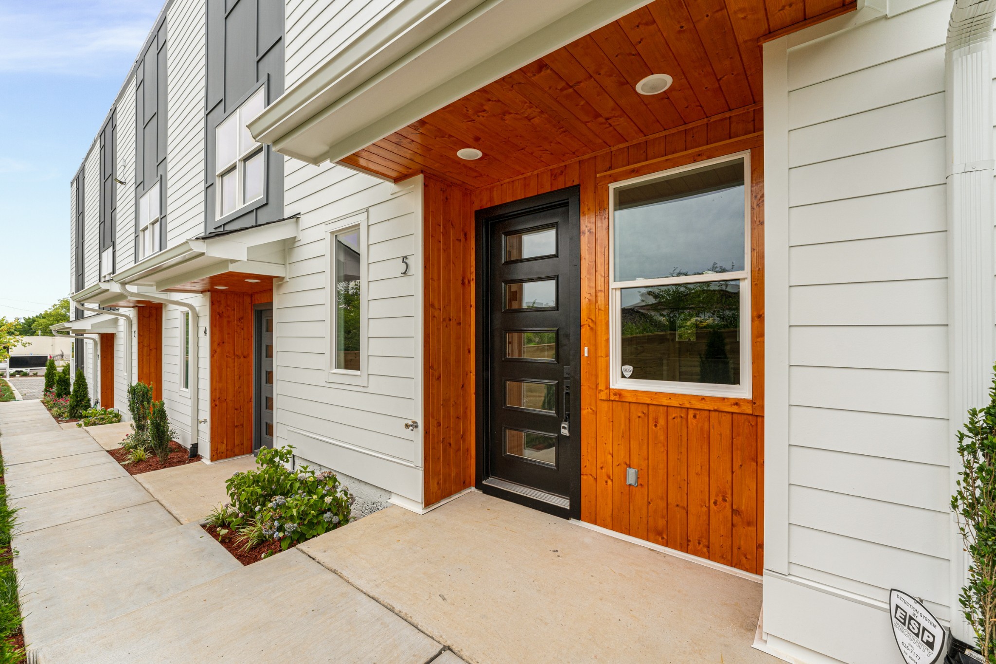 805 Cherokee Ave Unit: 6