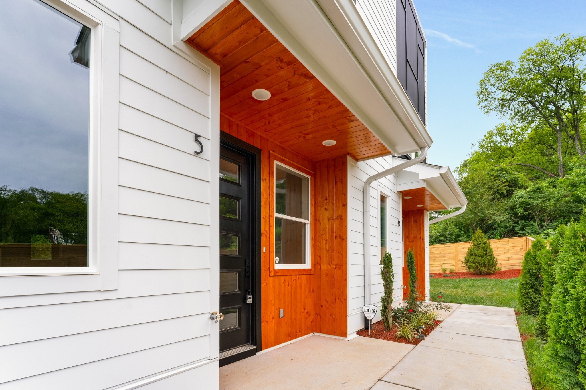 805 Cherokee Ave Unit: 5