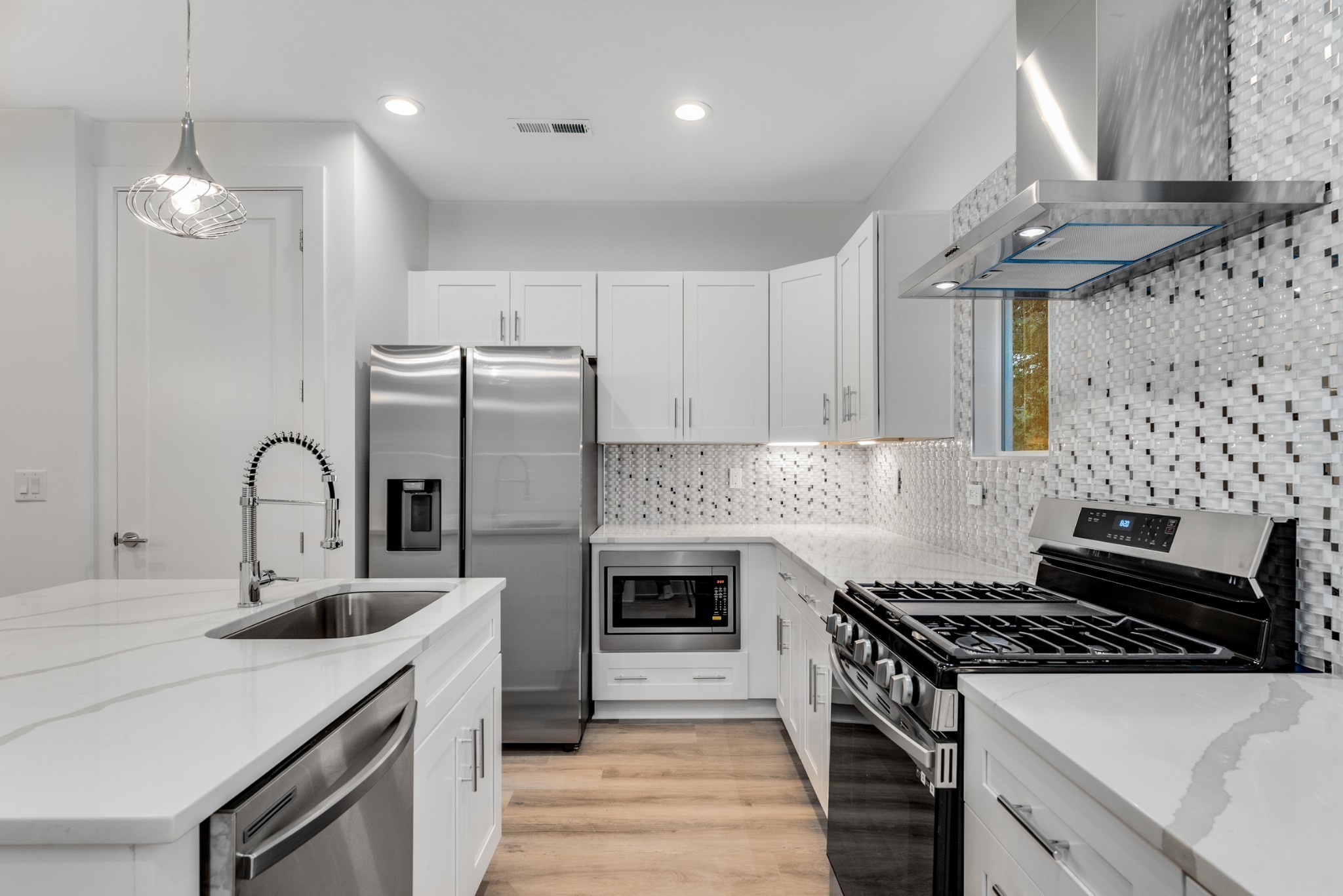 805 Cherokee Ave Unit: 3
