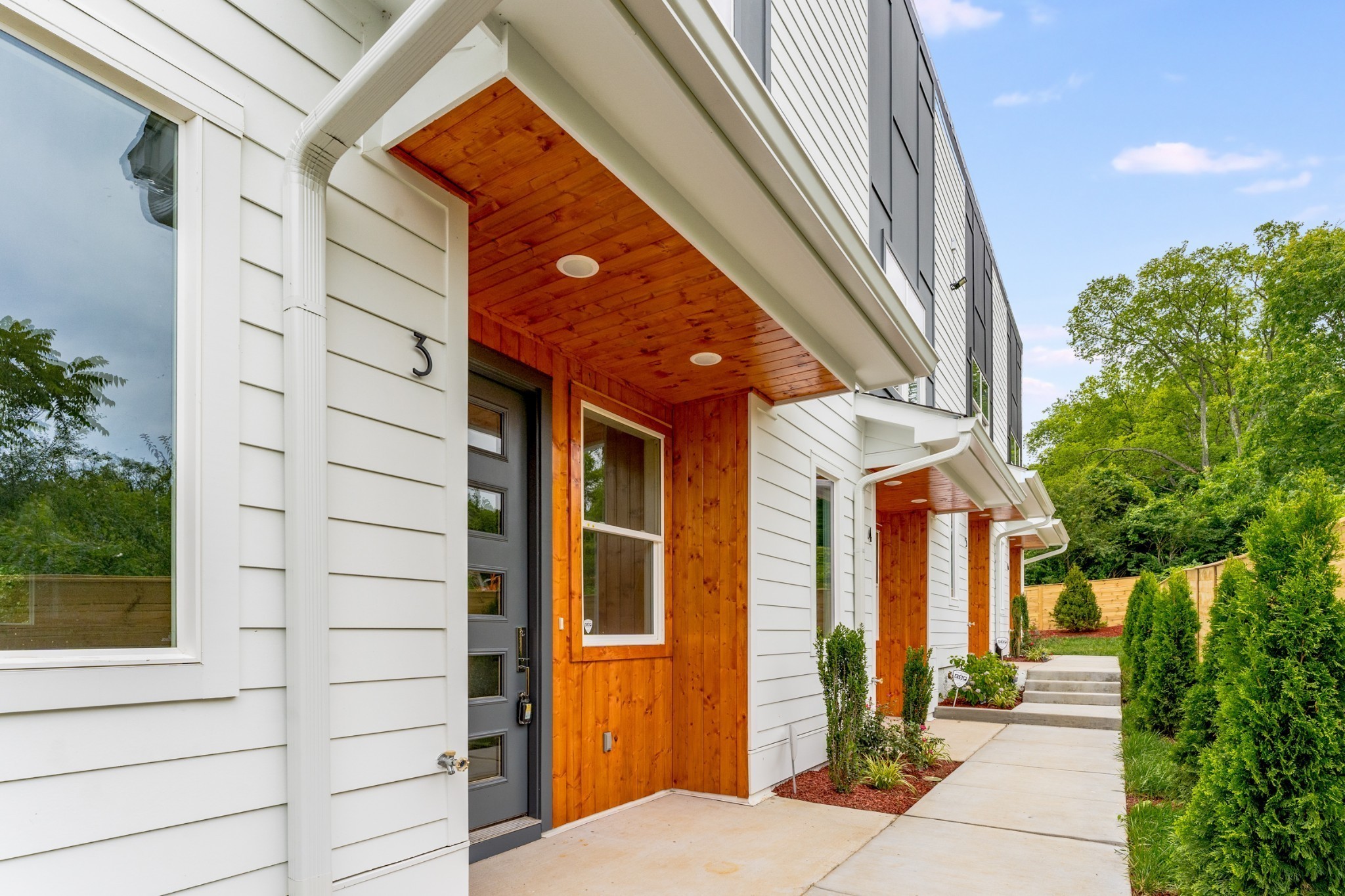 805 Cherokee Ave Unit: 3
