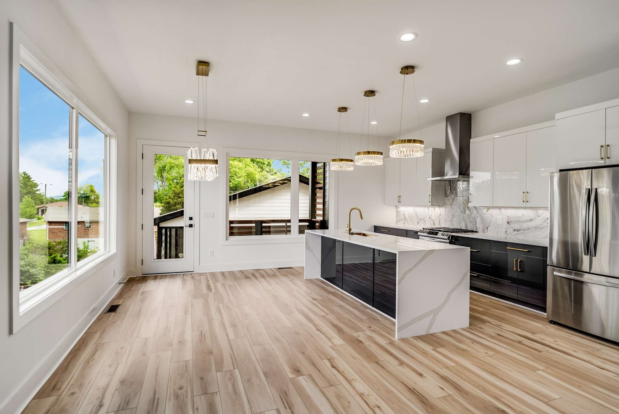 2122B 12th Ave N Unit: B