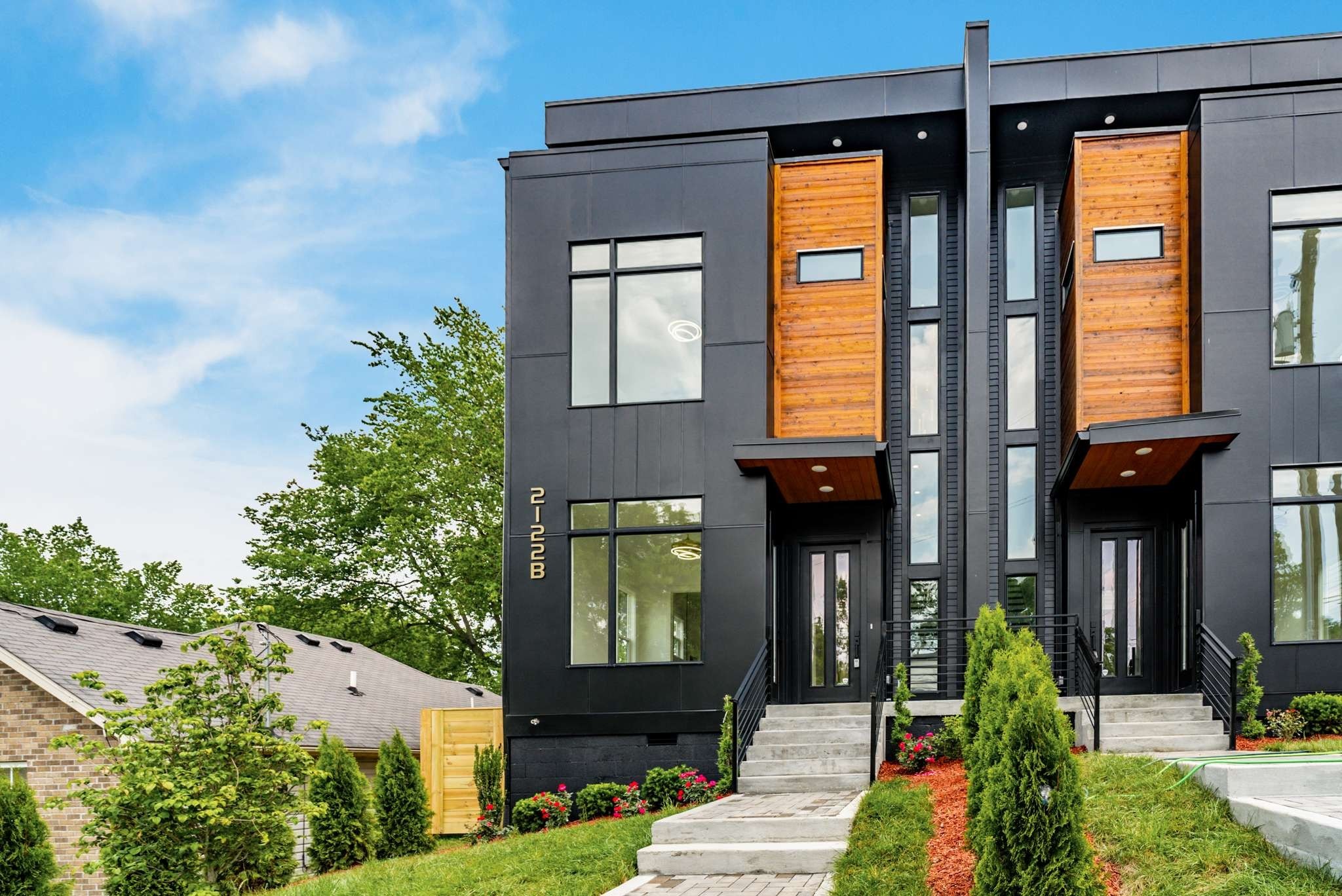 2122B 12th Ave N Unit: B