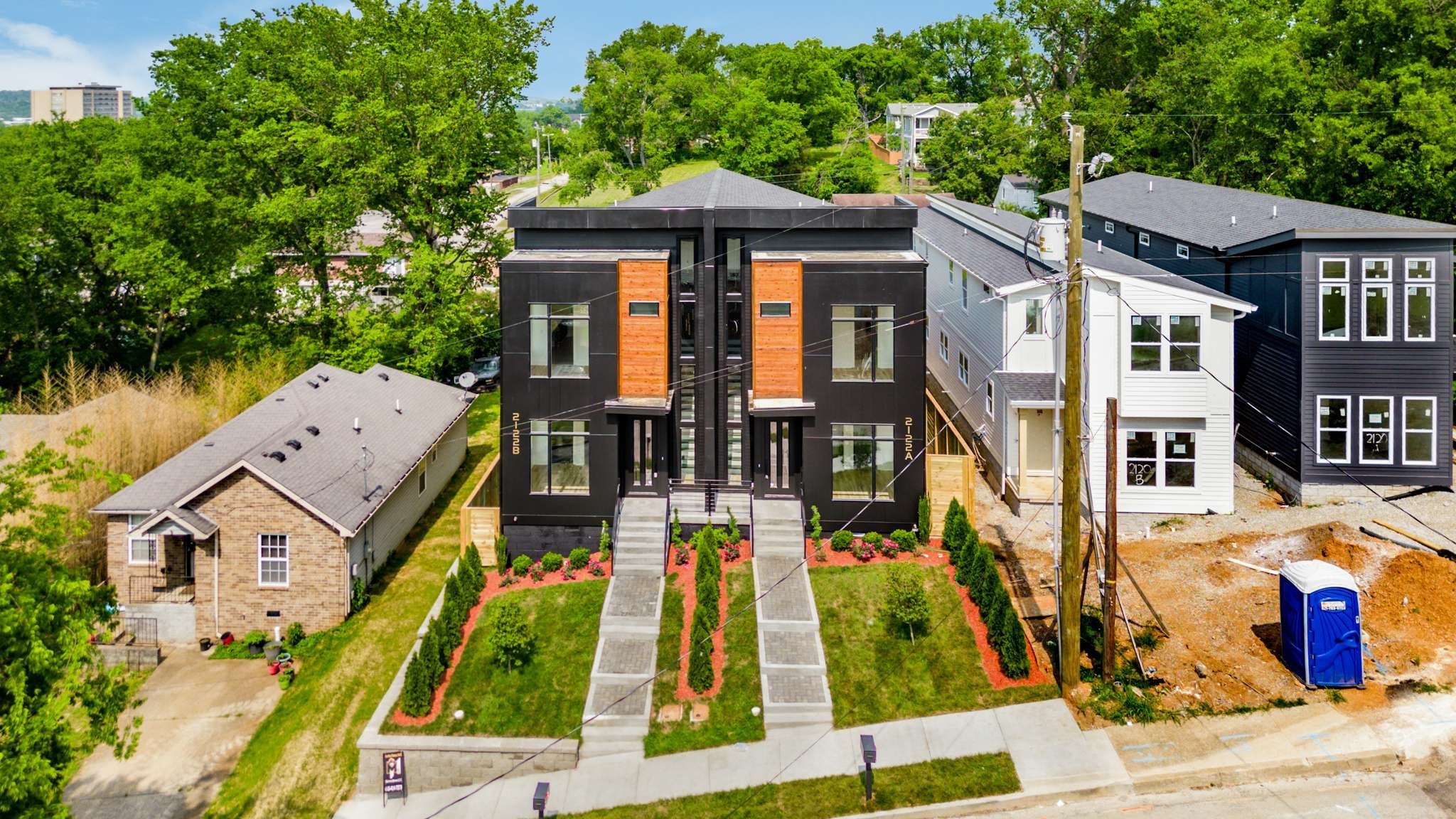 2122B 12th Ave N Unit: B