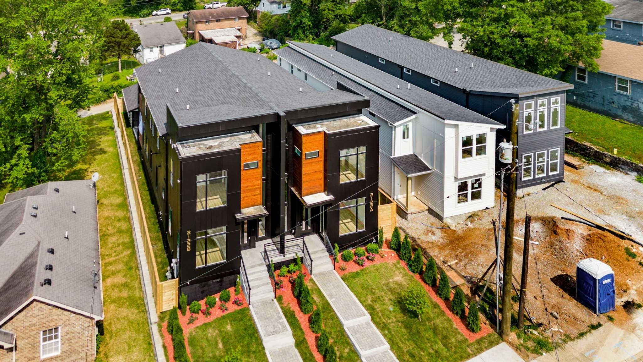 2122B 12th Ave N Unit: B