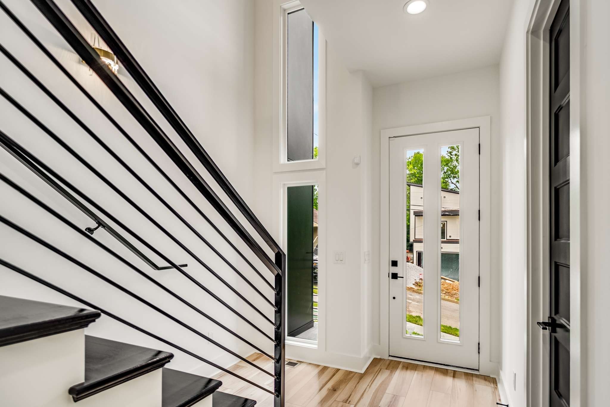 2122B 12th Ave N Unit: B