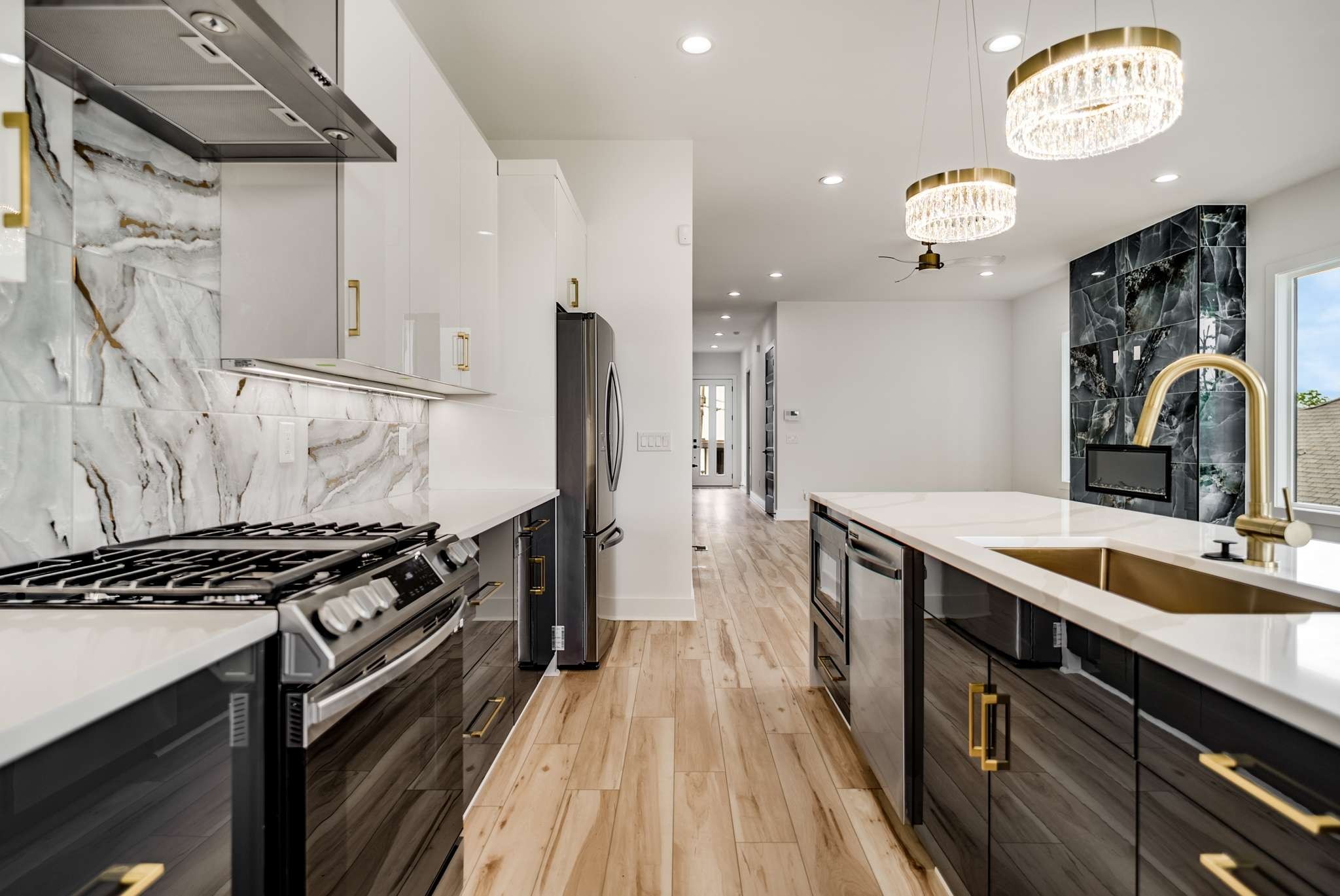 2122B 12th Ave N Unit: B