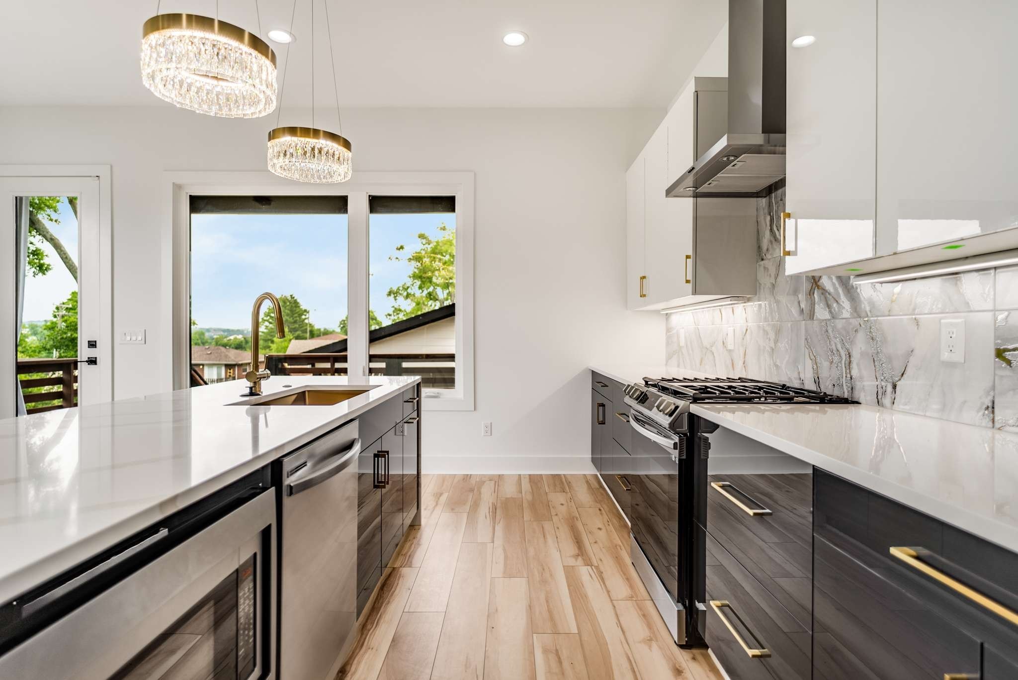 2122B 12th Ave N Unit: B