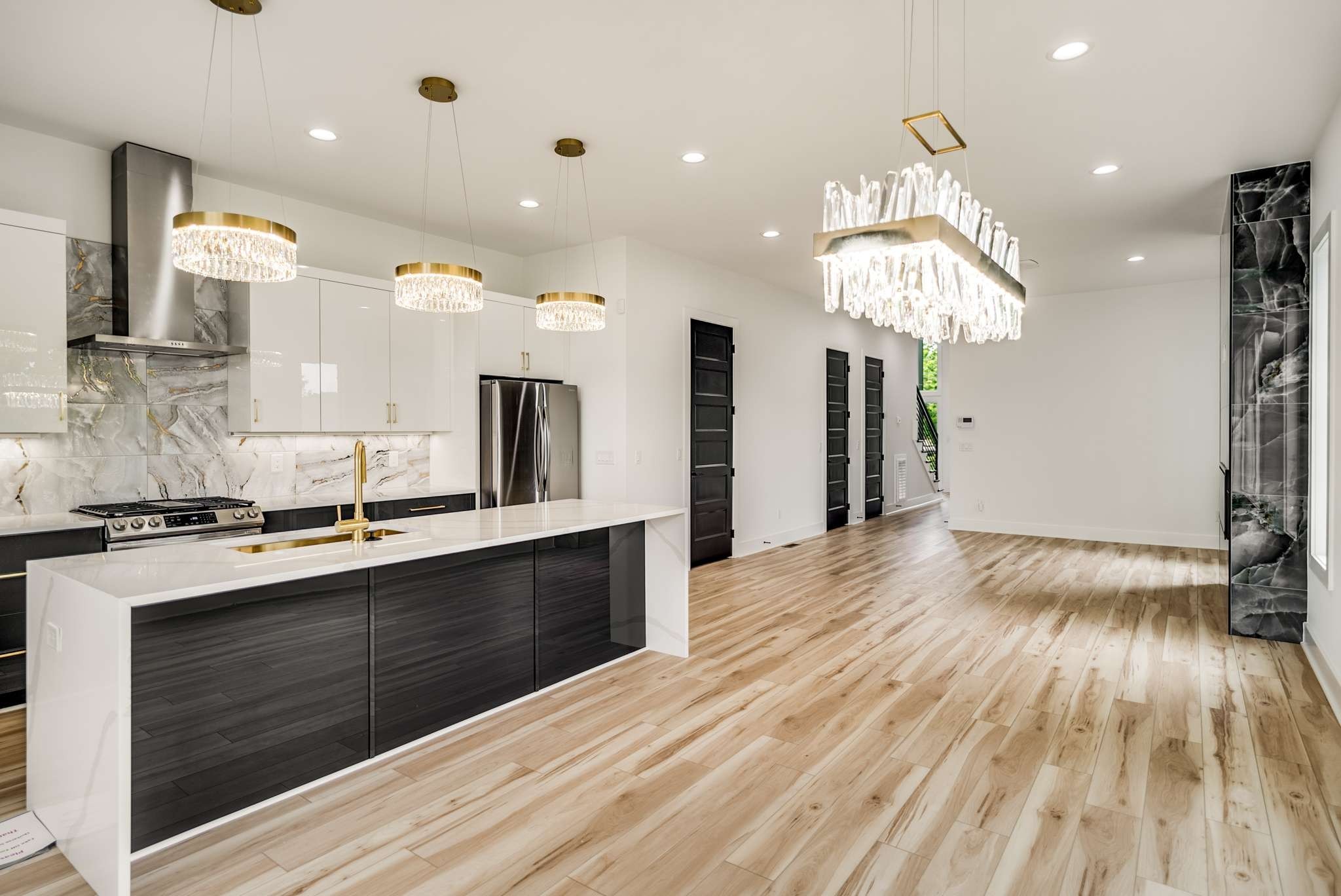 2122B 12th Ave N Unit: B
