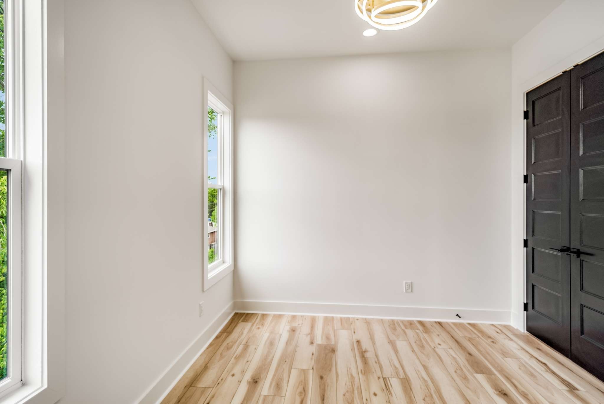 2122B 12th Ave N Unit: B