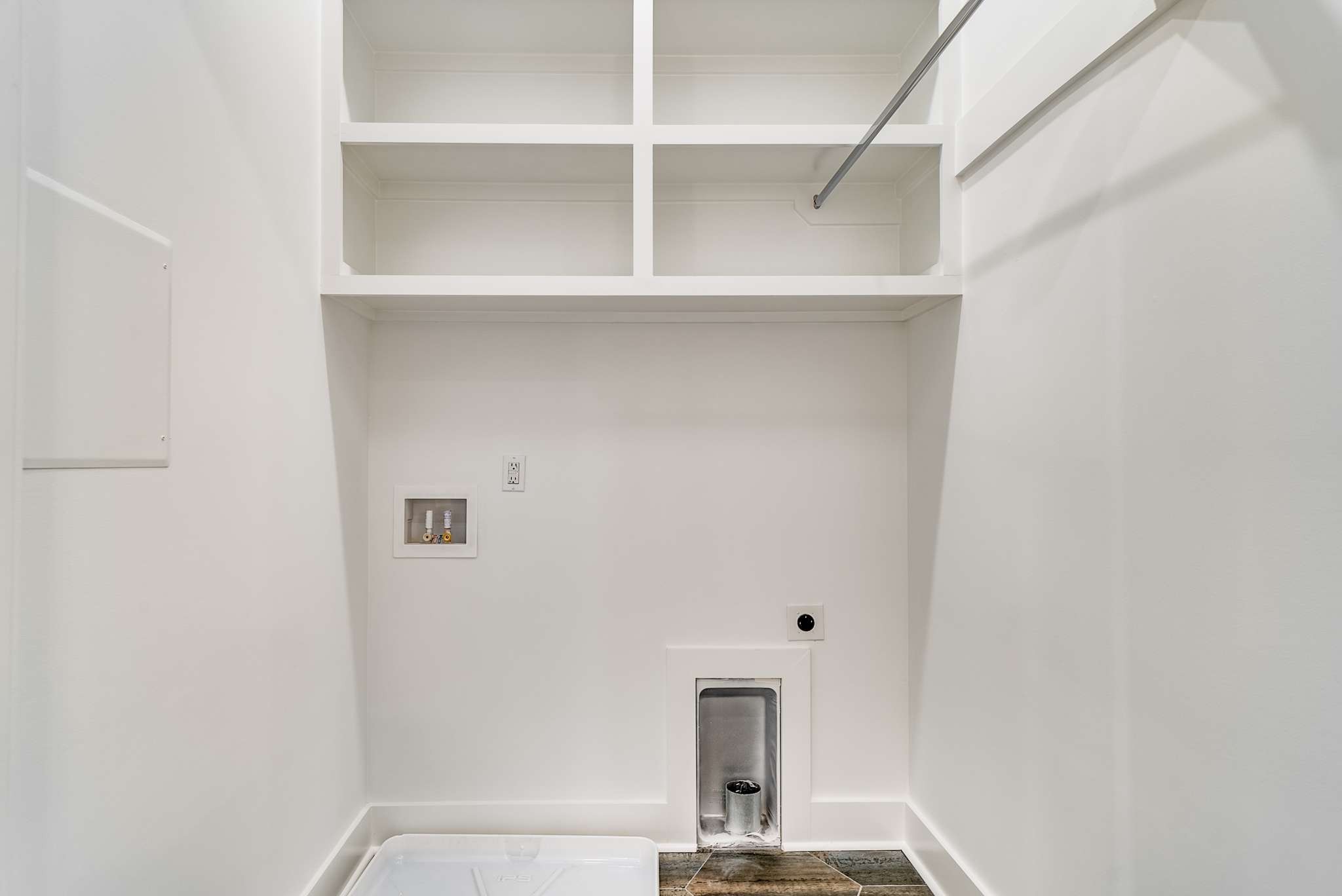 2122B 12th Ave N Unit: B