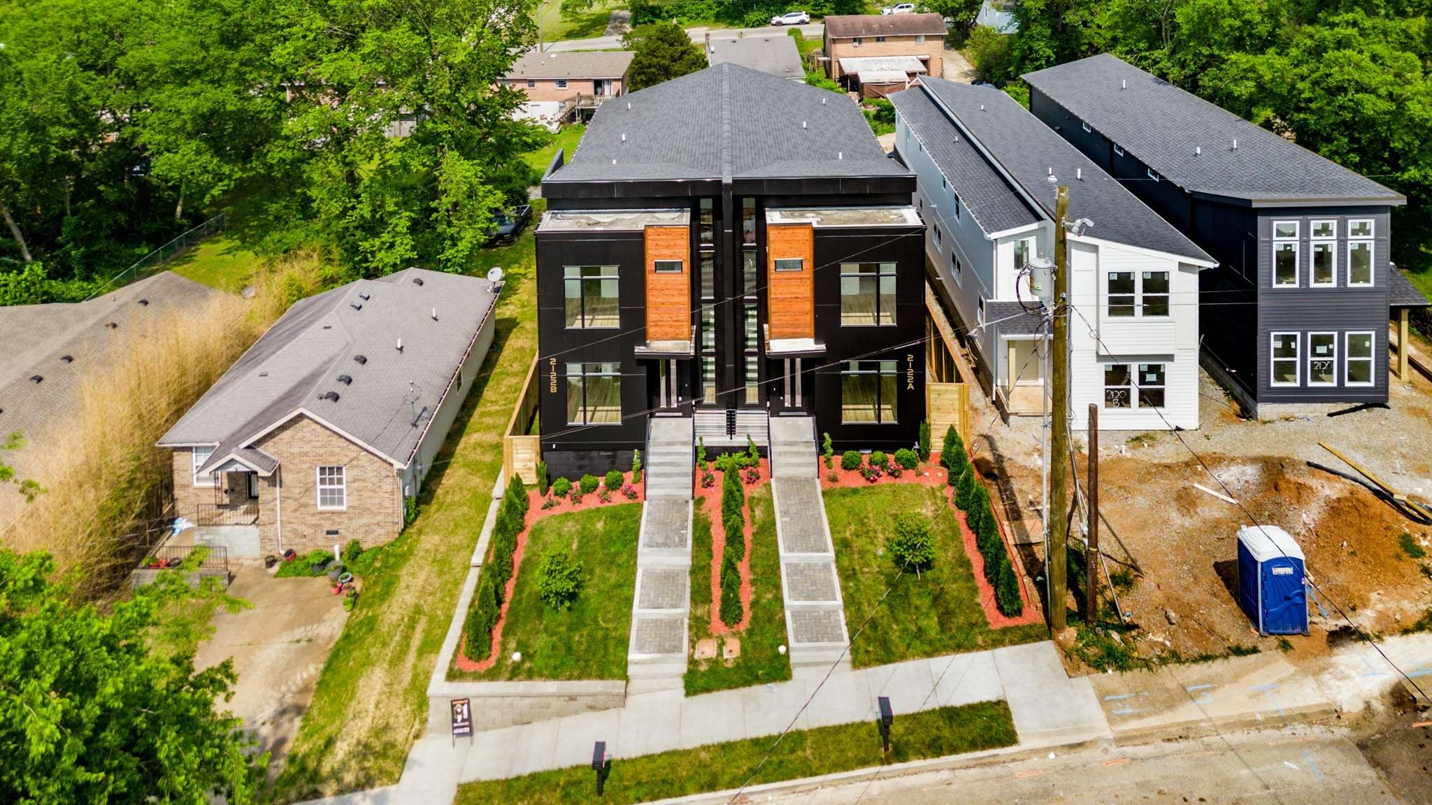 2122B 12th Ave N Unit: B