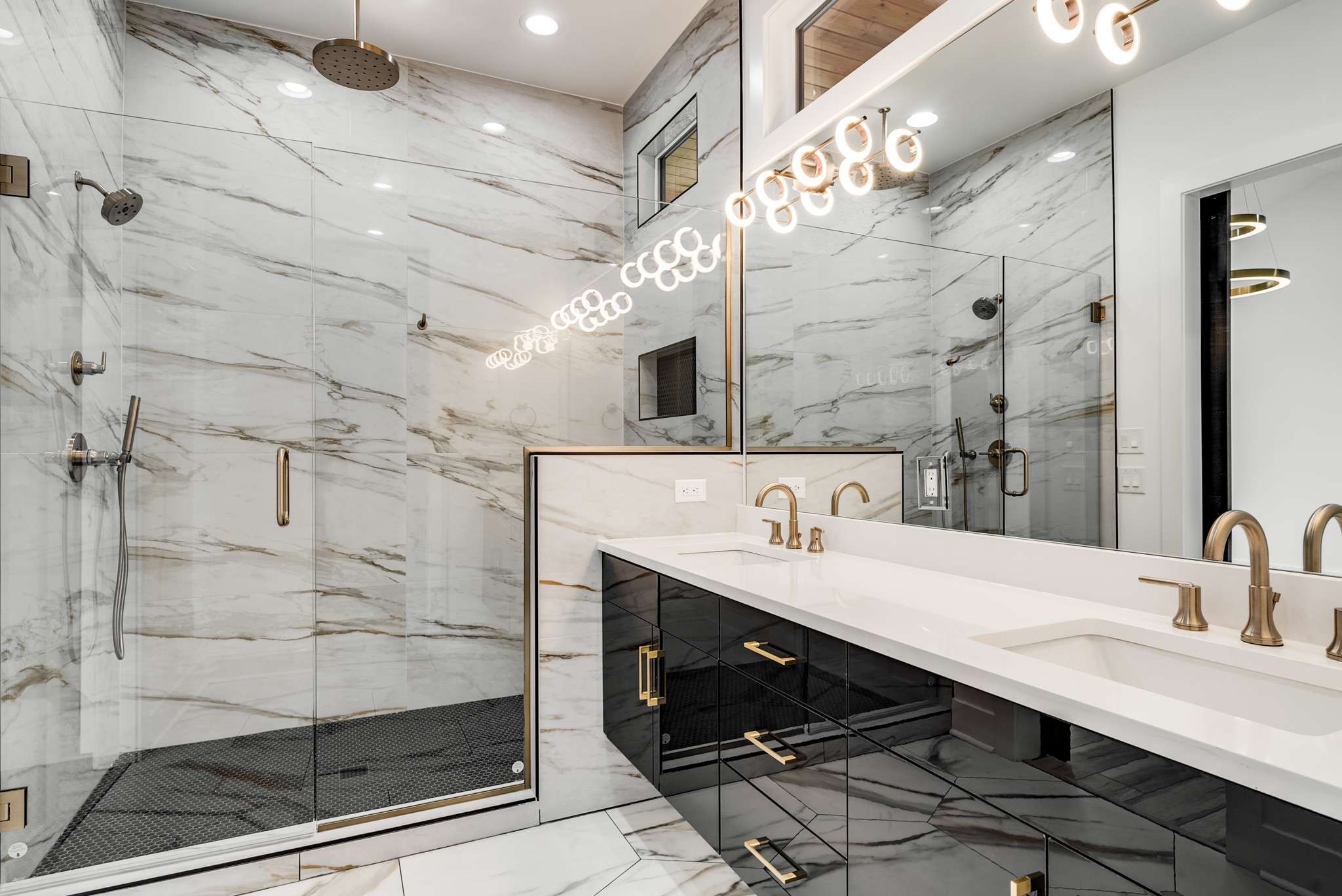 2122B 12th Ave N Unit: B