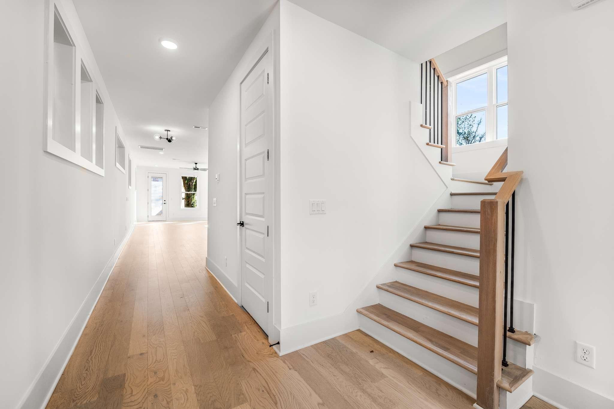2412 18th Ave N Unit: A