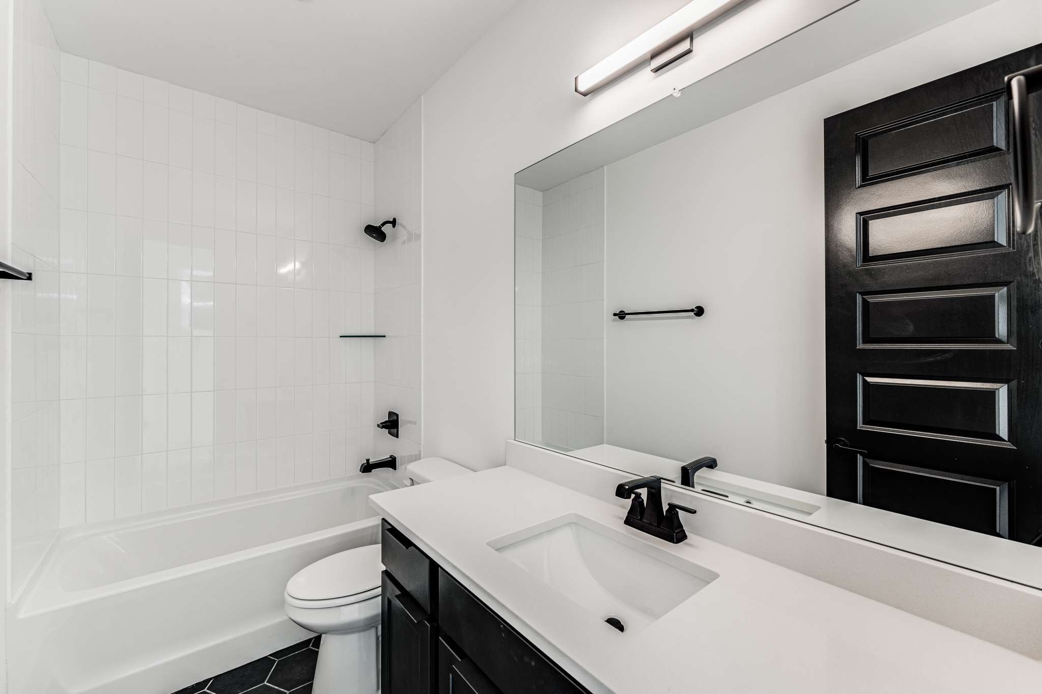 2412 18th Ave N Unit: B