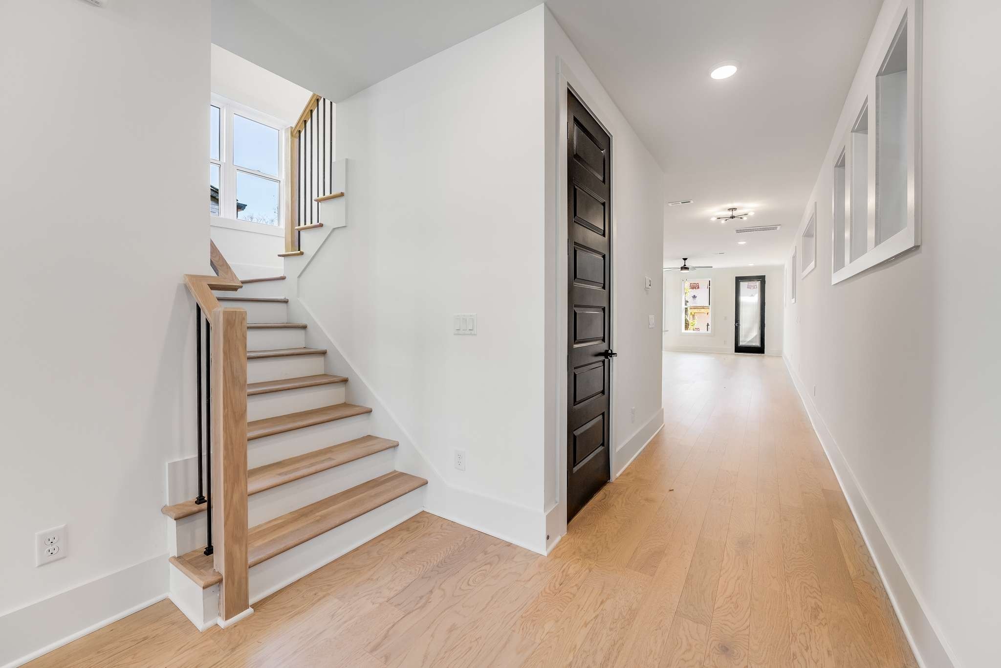 2412 18th Ave N Unit: B