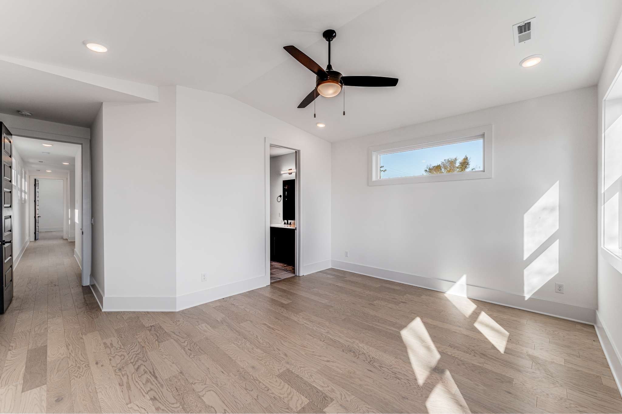 2412 18th Ave N Unit: B