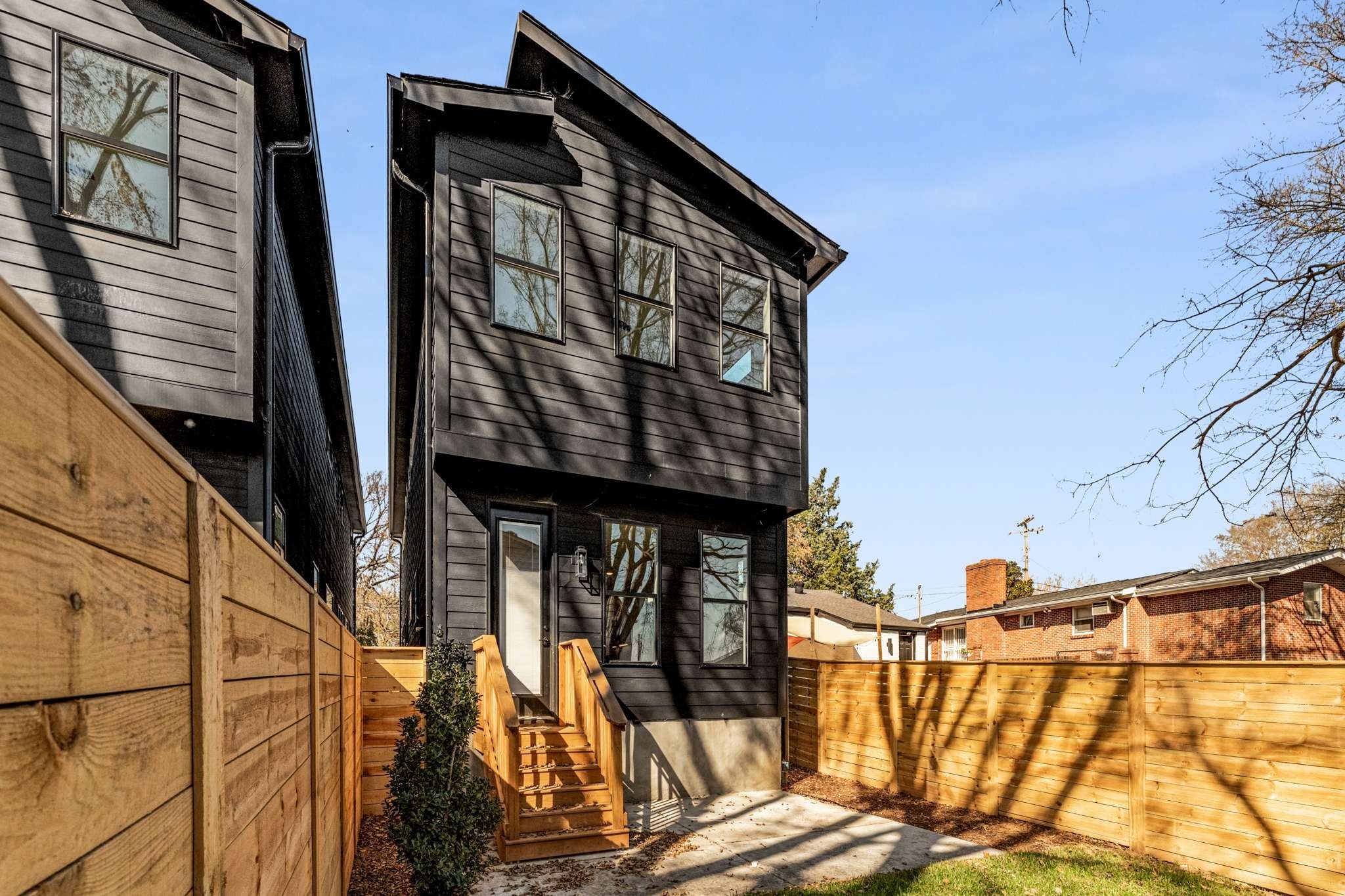 2412 18th Ave N Unit: B