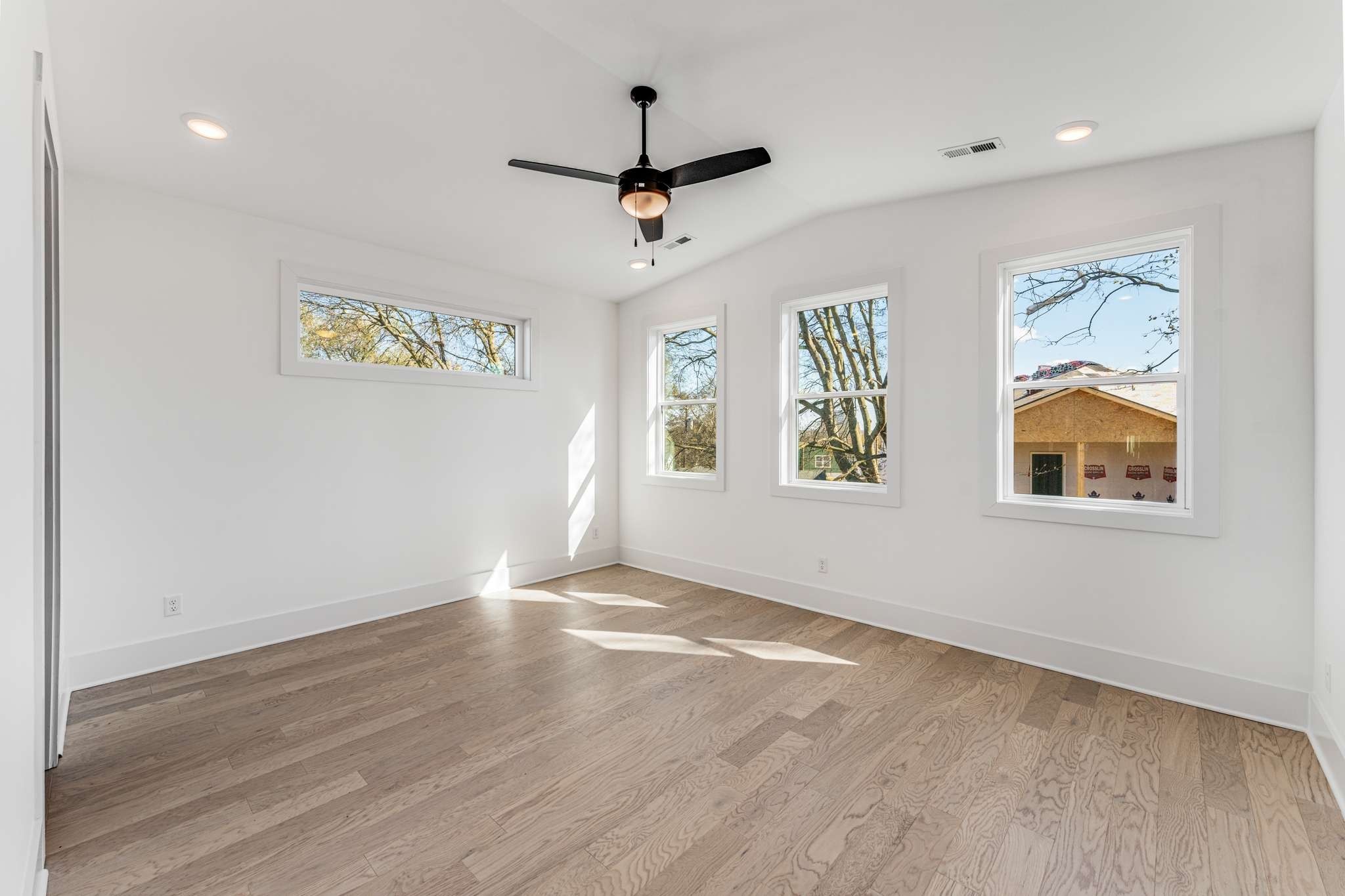 2412 18th Ave N Unit: B