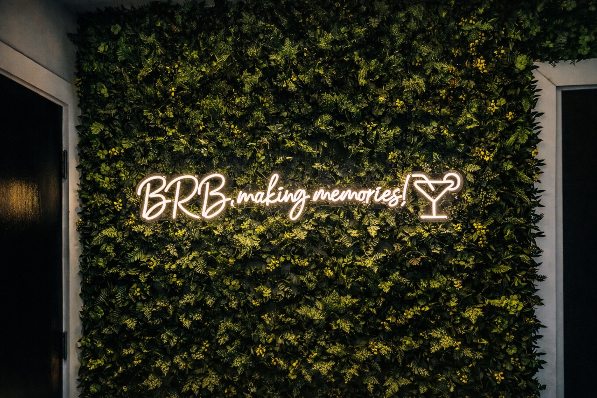 314 E Trinity Ln Unit: 4