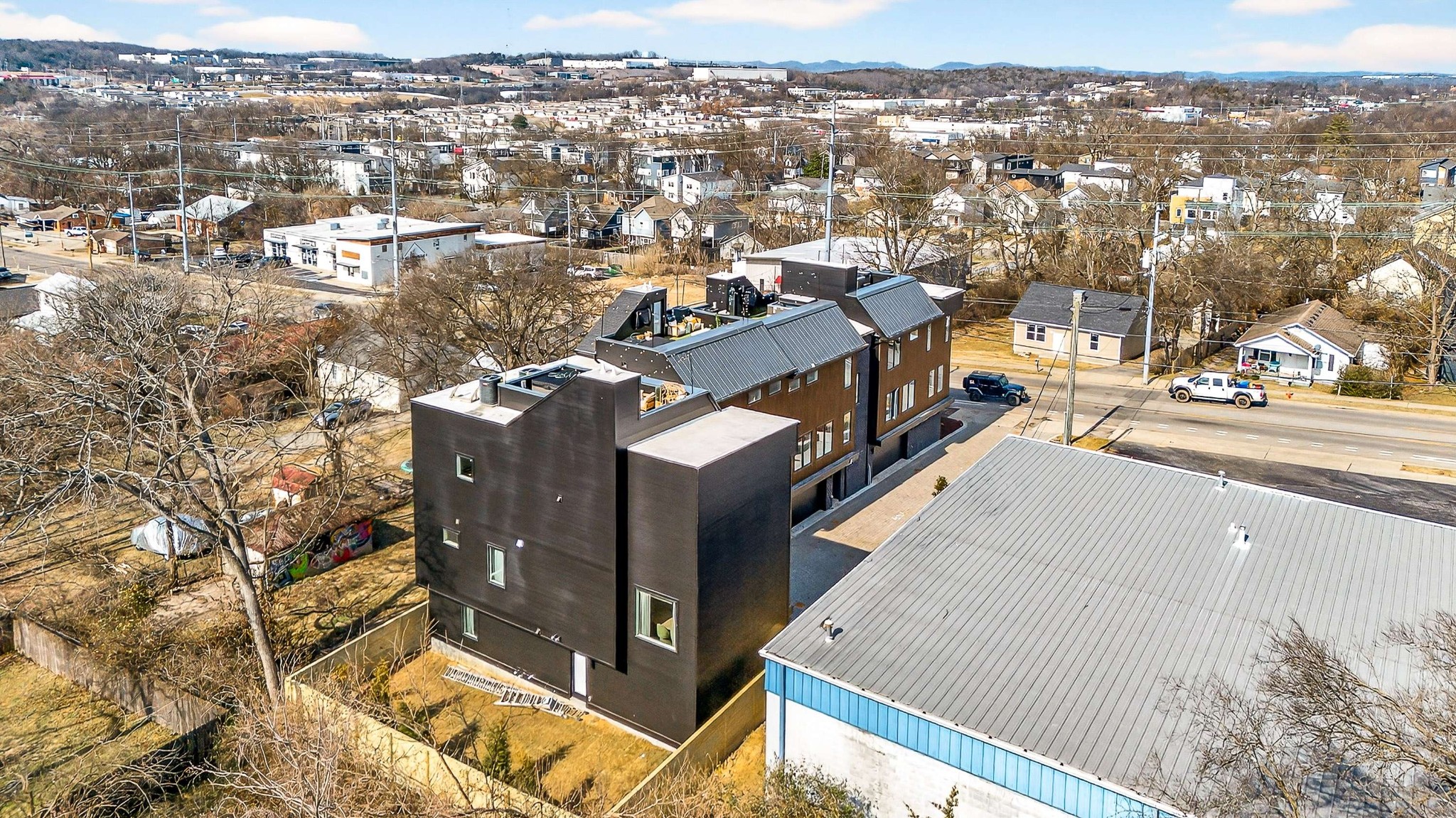 314 E Trinity Ln Unit: 4