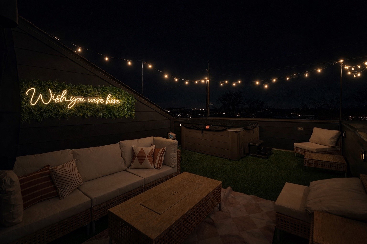 314 E Trinity Ln Unit: 1