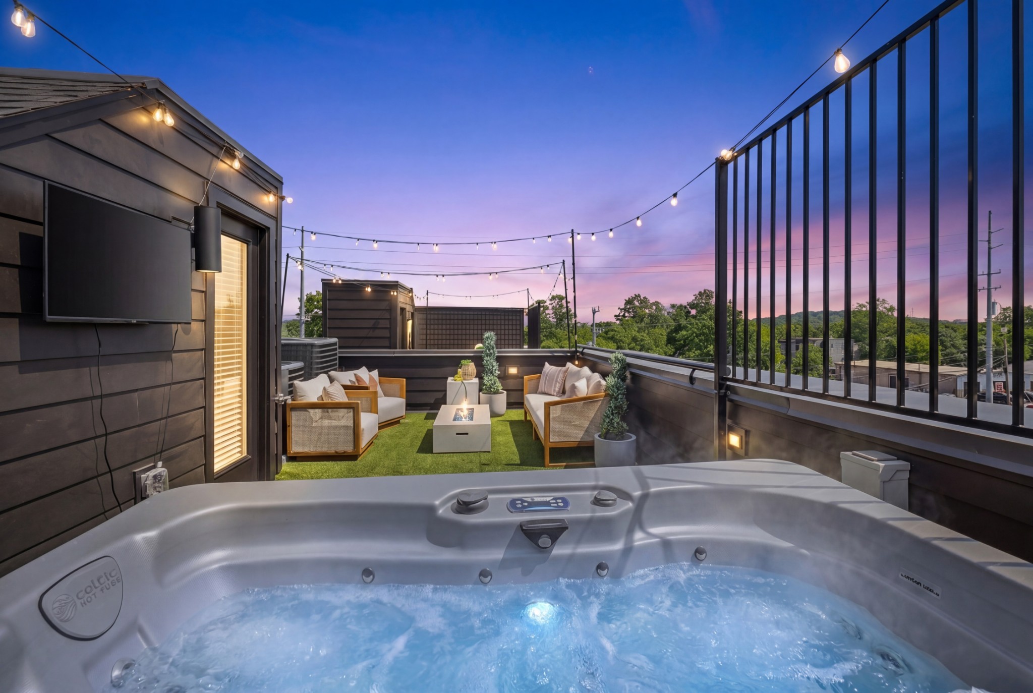 314 E Trinity Ln Unit: 3