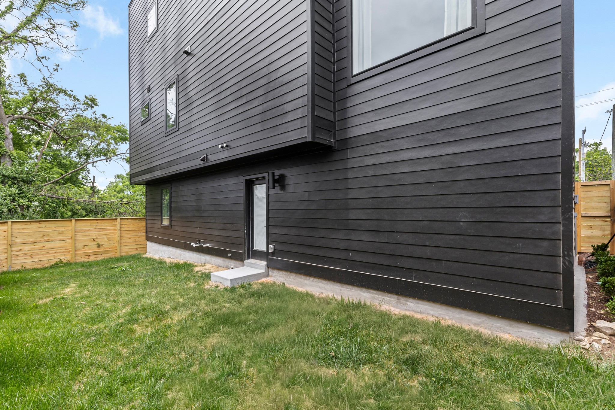314 E Trinity Ln Unit: 1,2,3,4