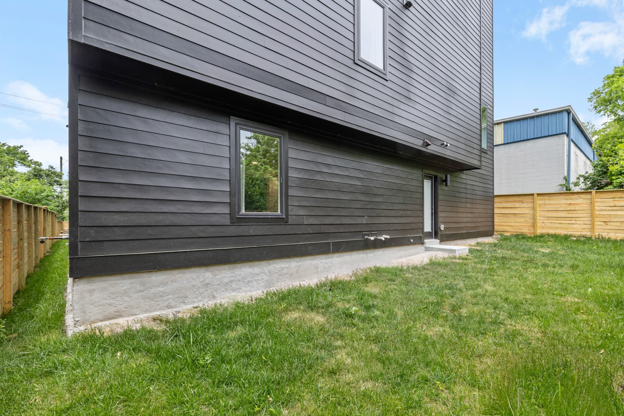 314 E Trinity Ln Unit: 1,2,3,4