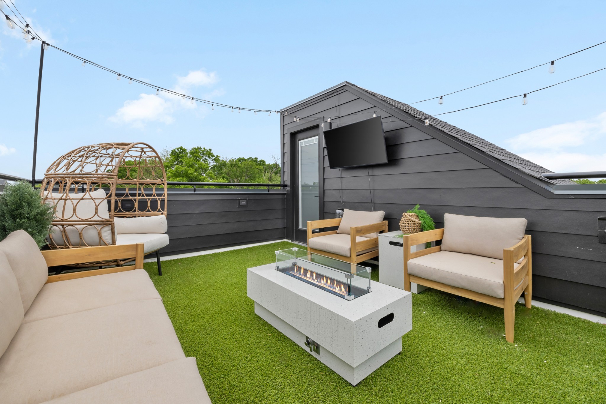314 E Trinity Ln Unit: 1,2,3,4