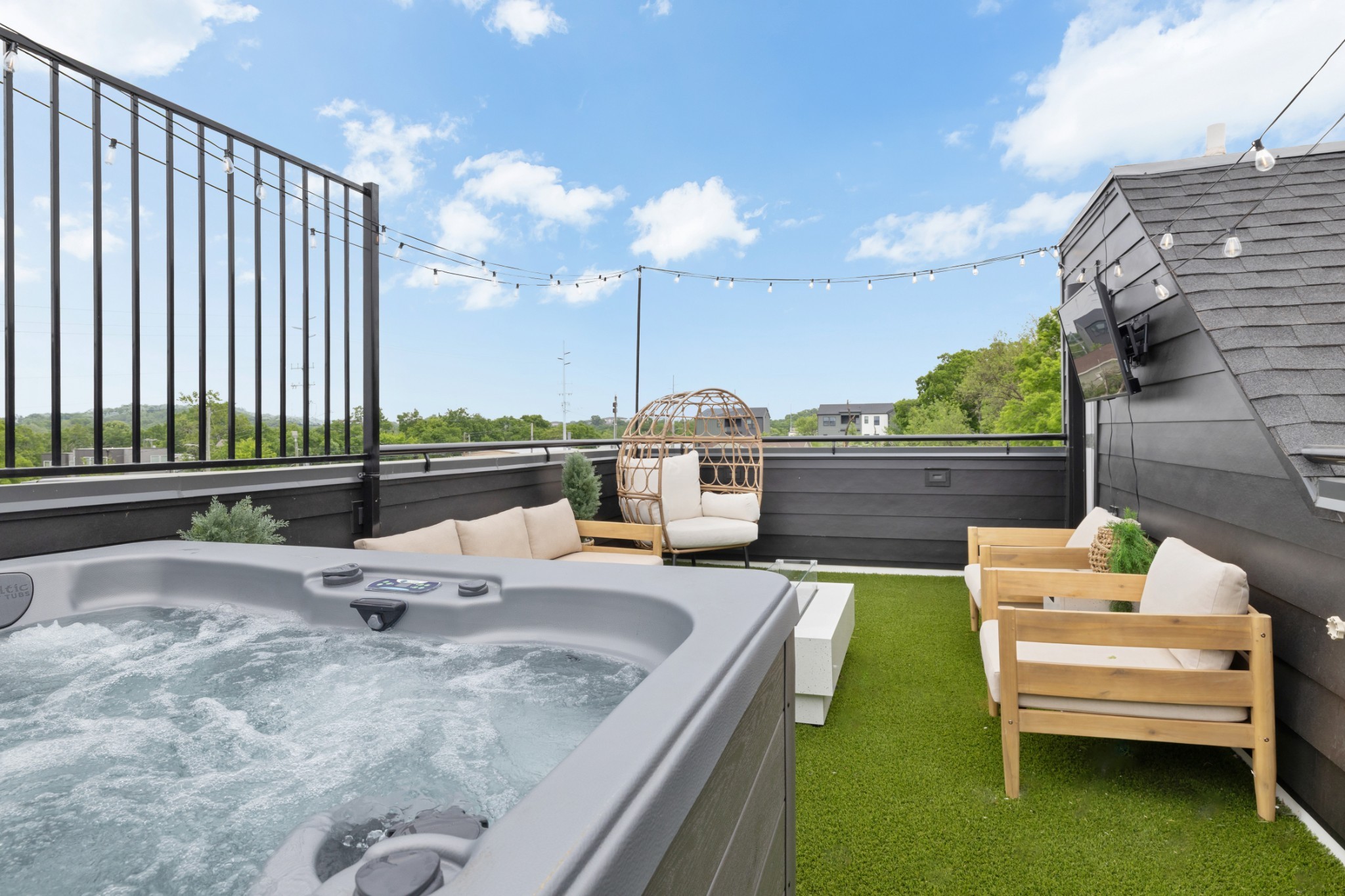 314 E Trinity Ln Unit: 1,2,3,4