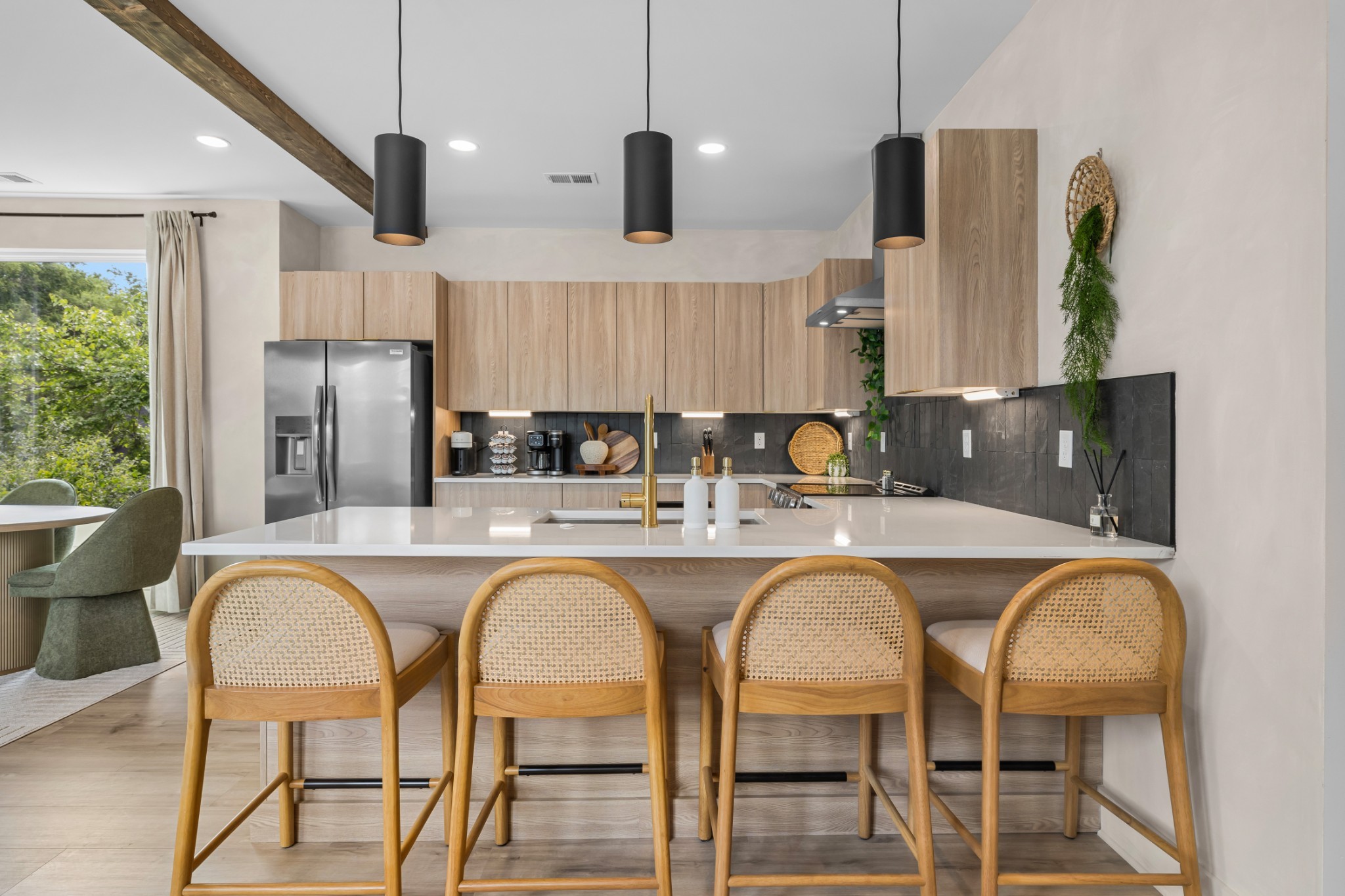 314 E Trinity Ln Unit: 1,2,3,4