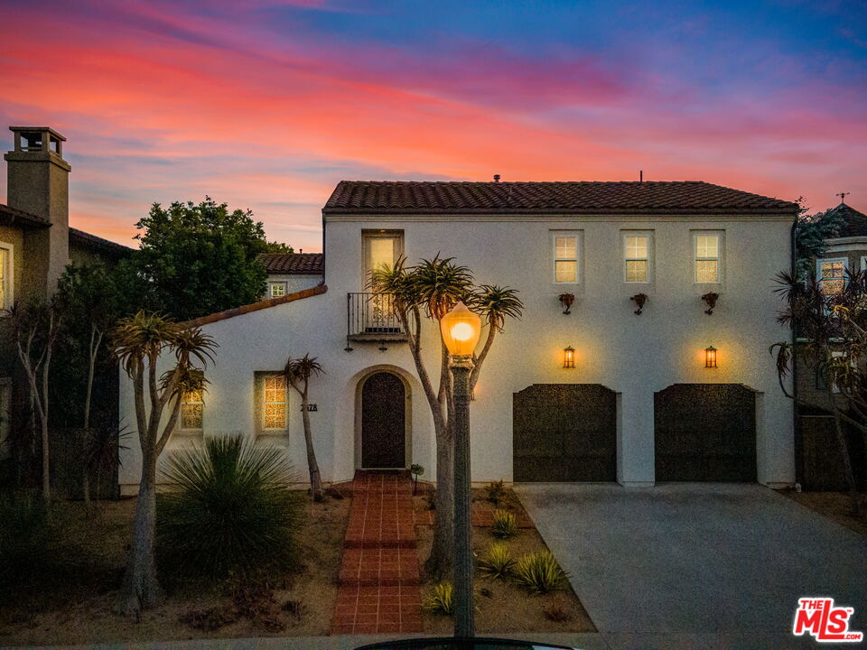 7578 Coastal View Dr