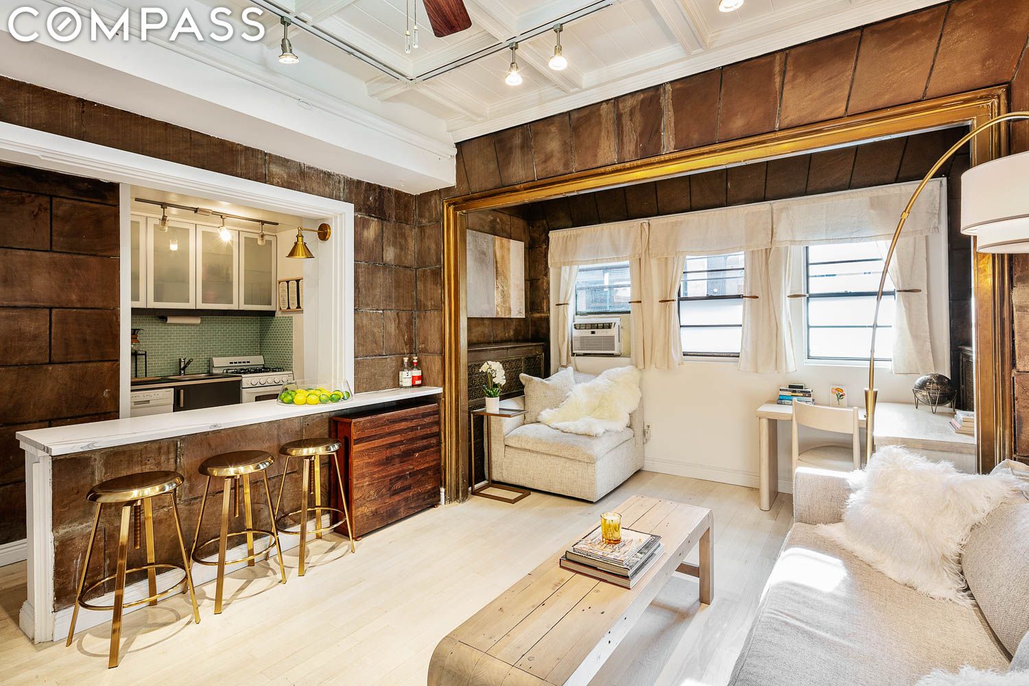 4 Lexington Avenue 1R