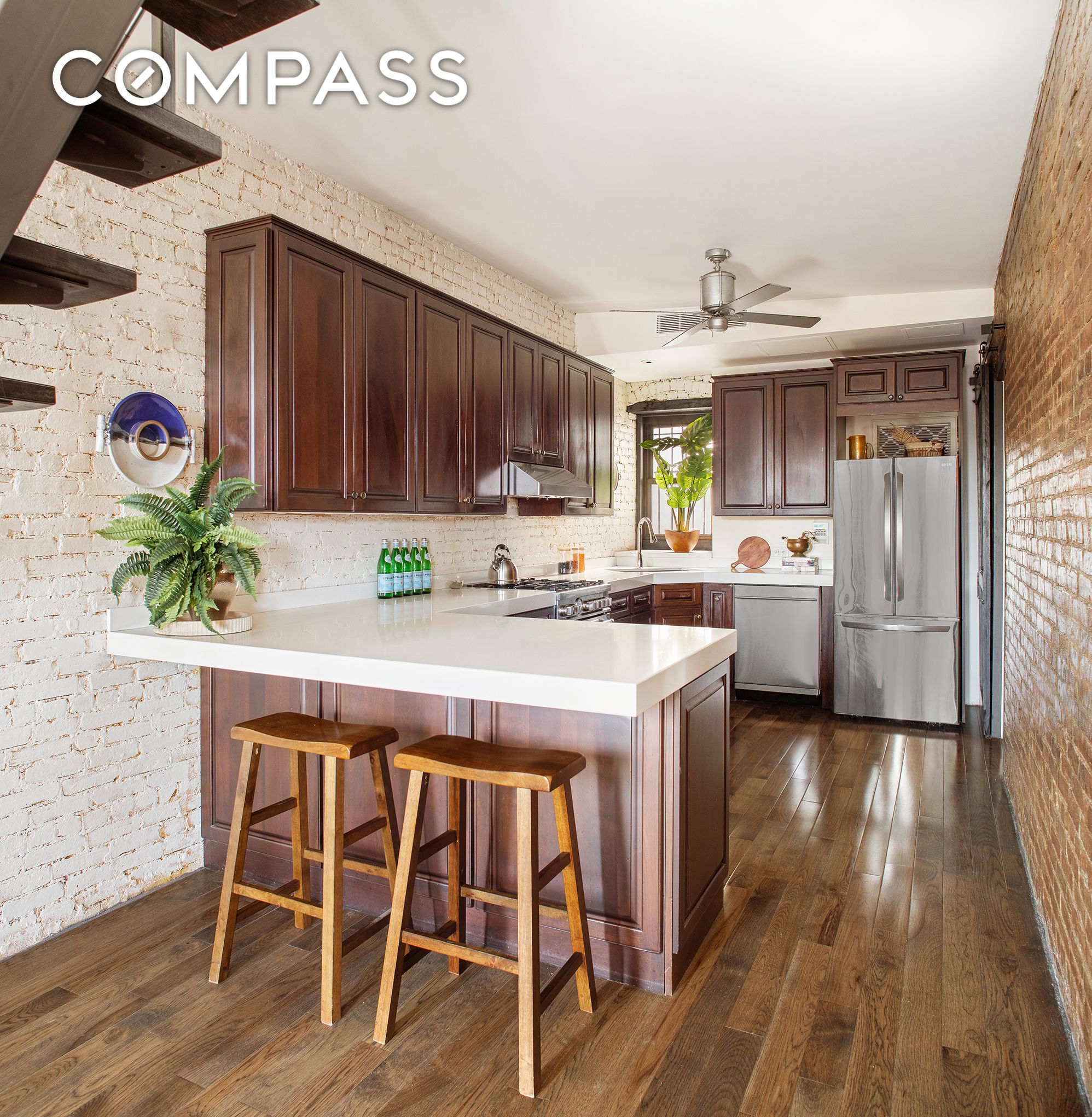 300 E 4th Street 5CD