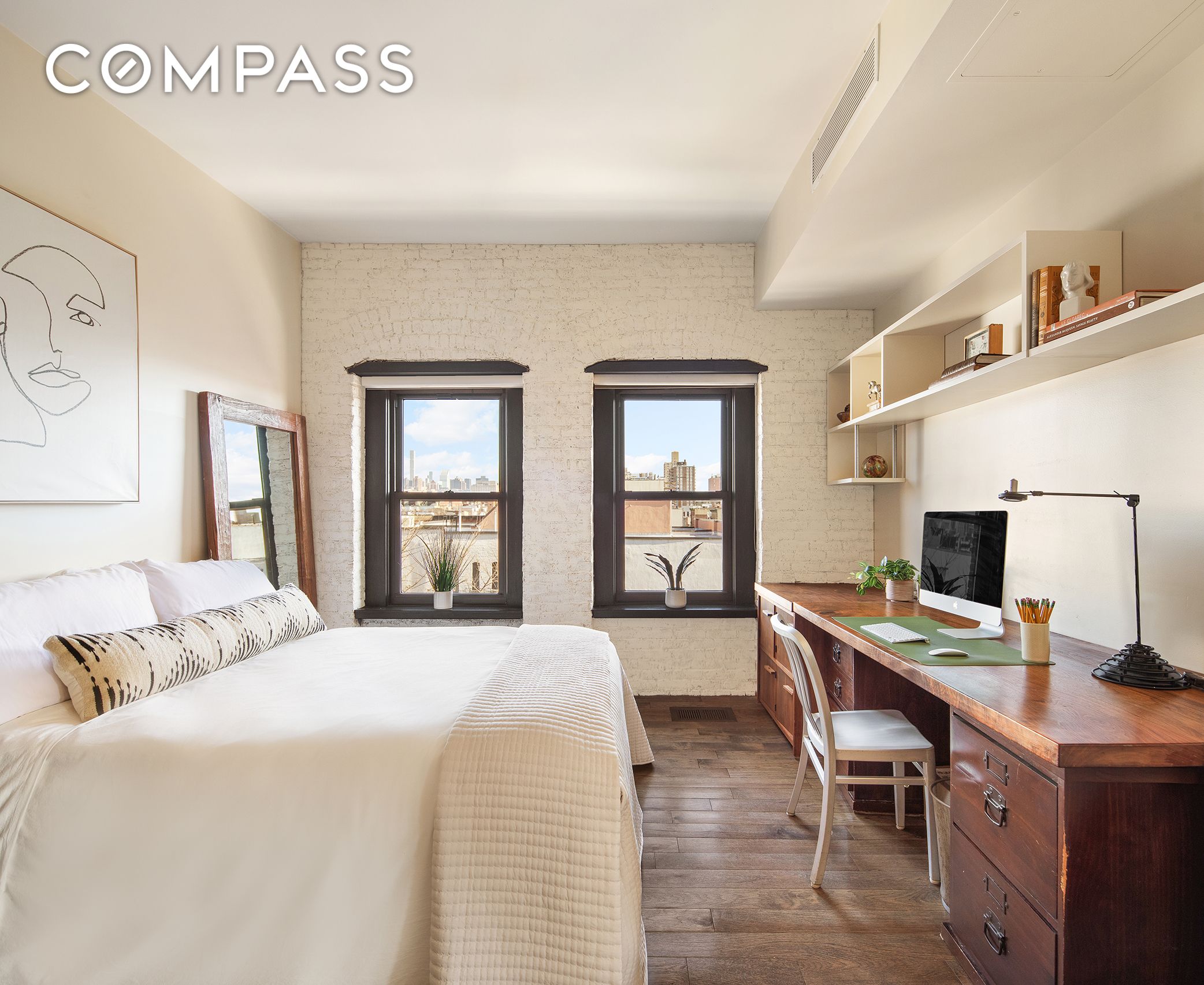 300 E 4th Street 5CD