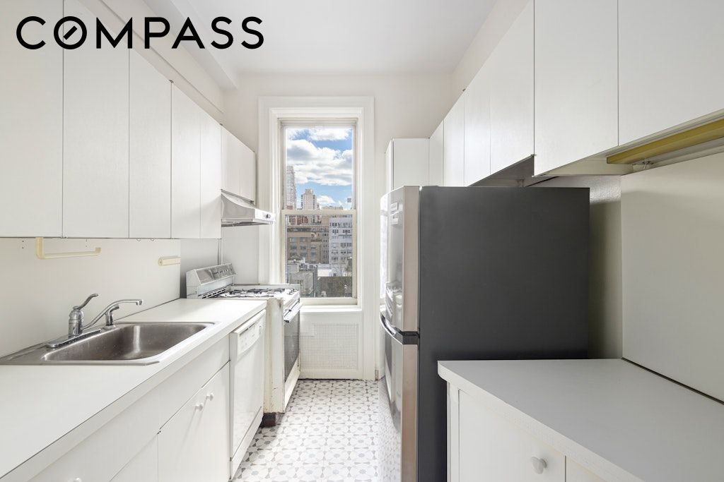 156 E 79th Street 9C