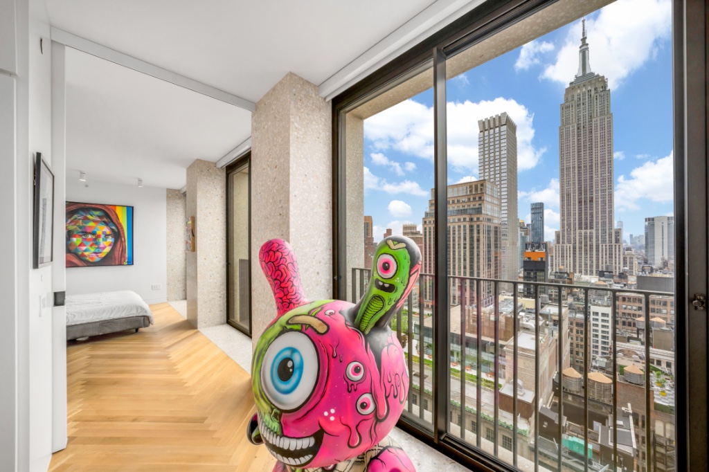 16 W 40th Street 27C