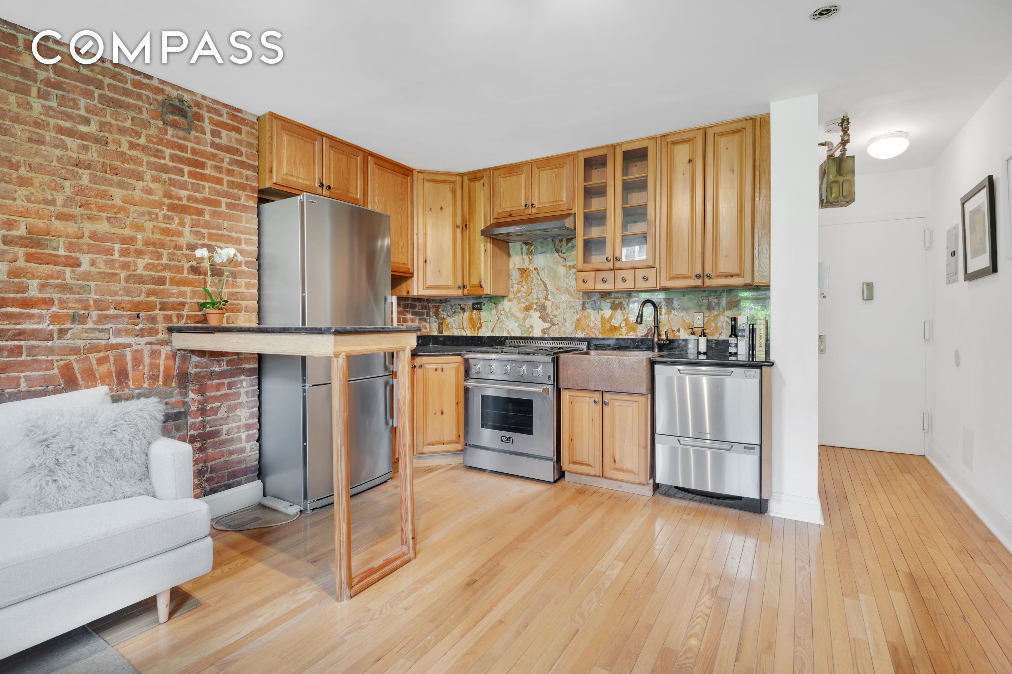 220 E 82nd Street 4RW