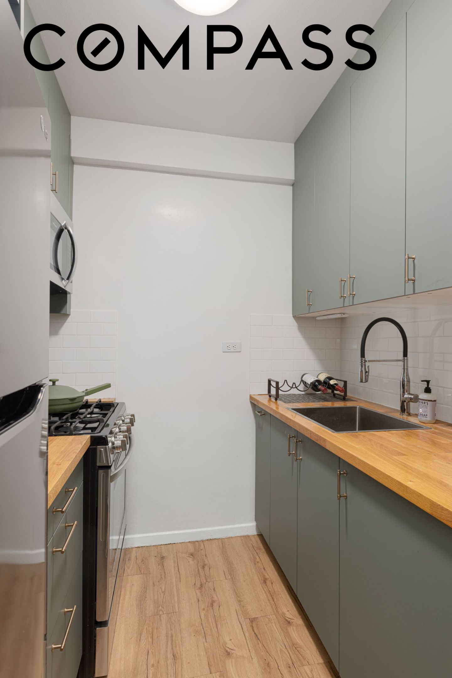 345 W 58th Street 4Y