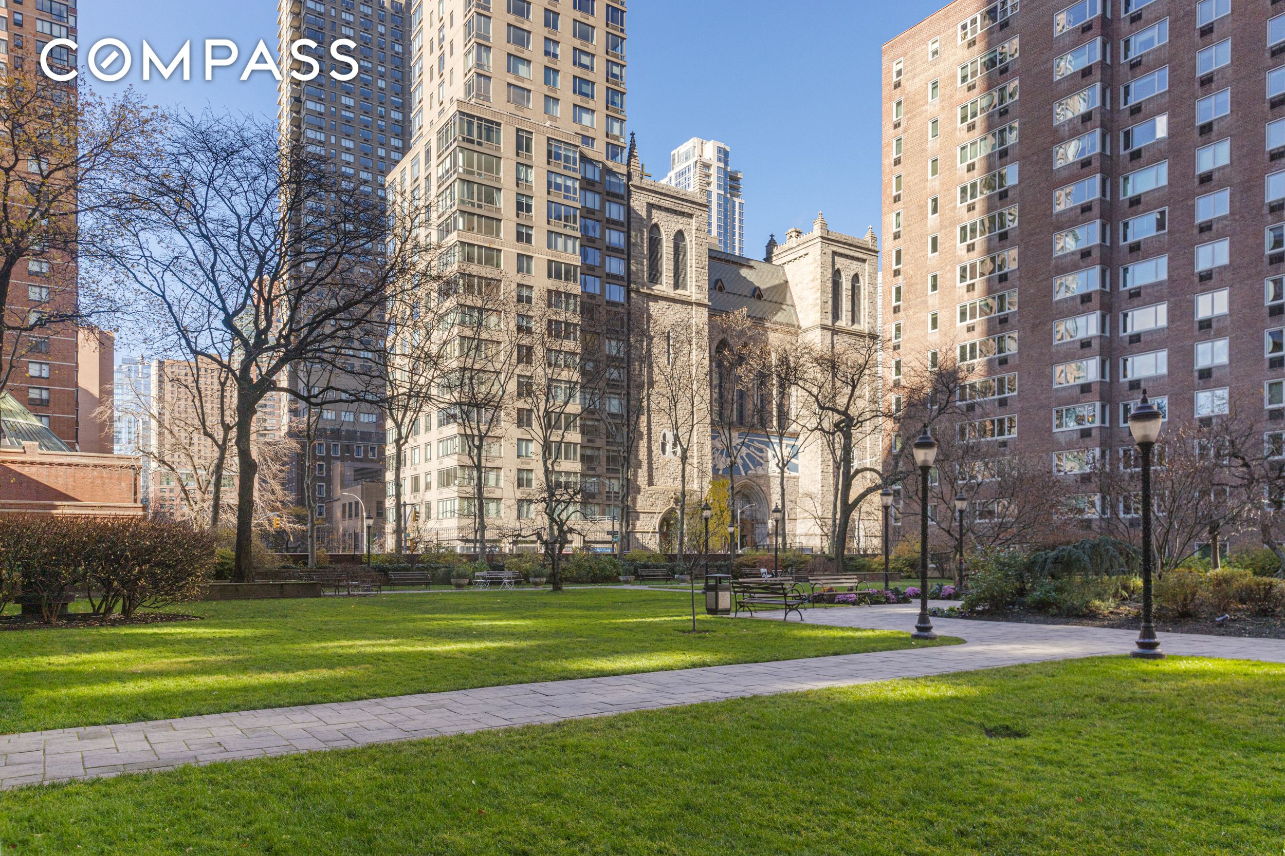 345 W 58th Street 4Y