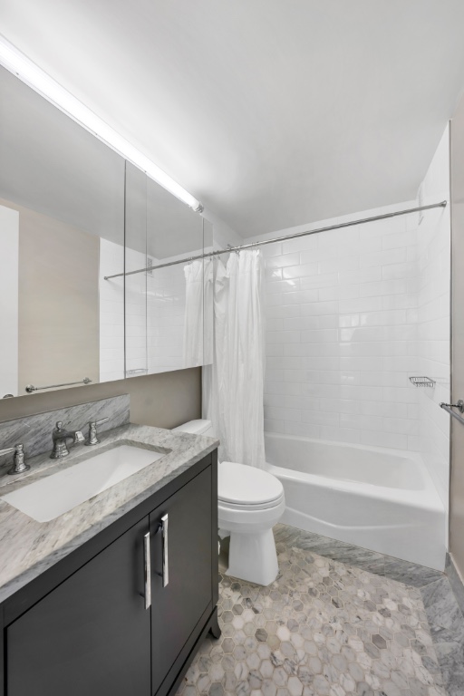 200 E 94th Street 2315