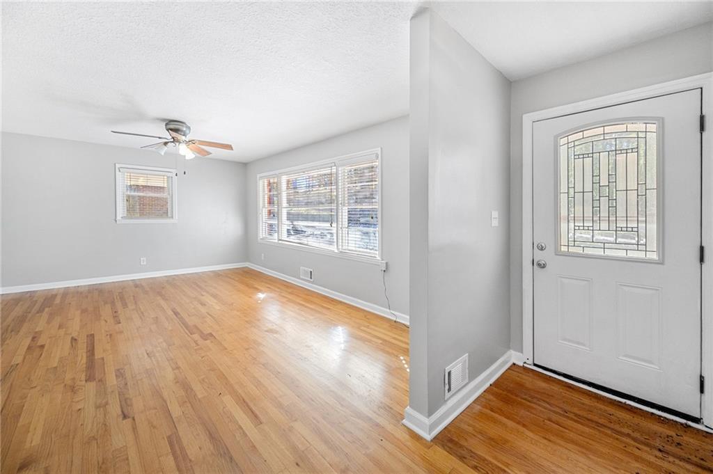 397 Waterford Road NW