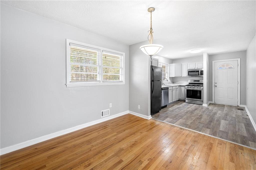 397 Waterford Road NW