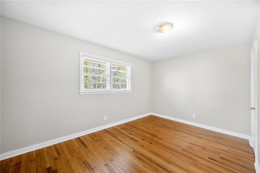 397 Waterford Road NW